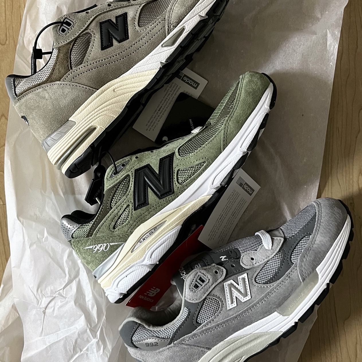 (W) New Balance x JJJJound 991 Made in UK Grey, New Balance x JJJJound 990v3 Olive 착용 스타일