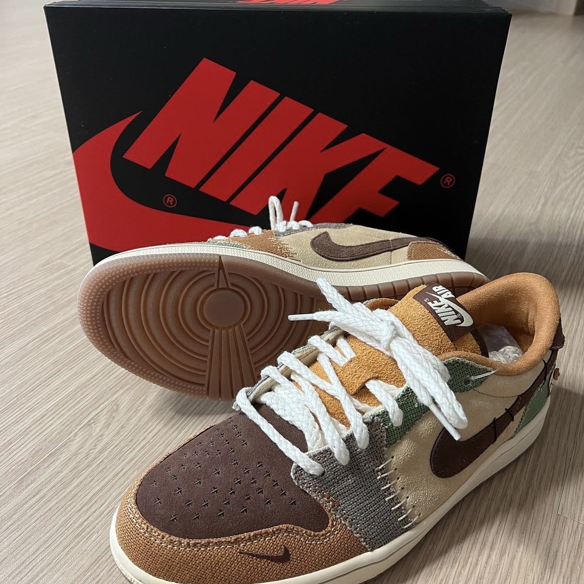 Jordan 1 x Zion Williamson Retro Low OG Flax and Oil Green 착용 스타일