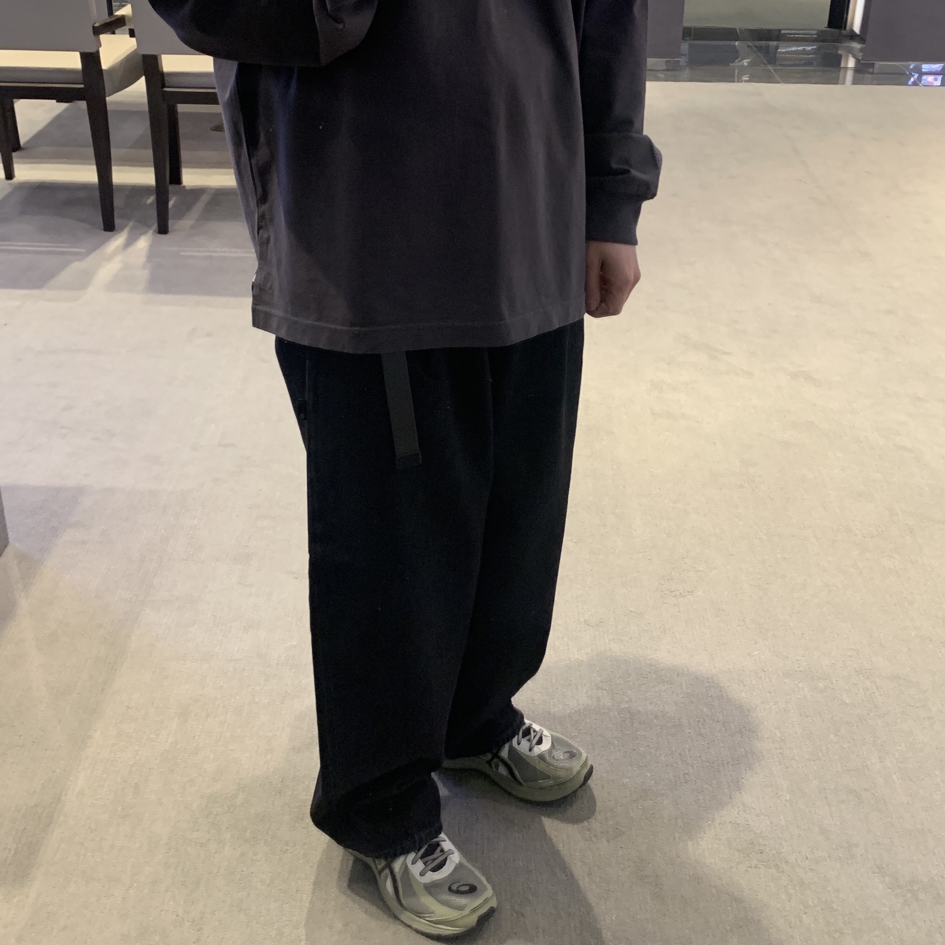 Asics Jog 100 S Sheet Rock - 2E Wide 착용 스타일