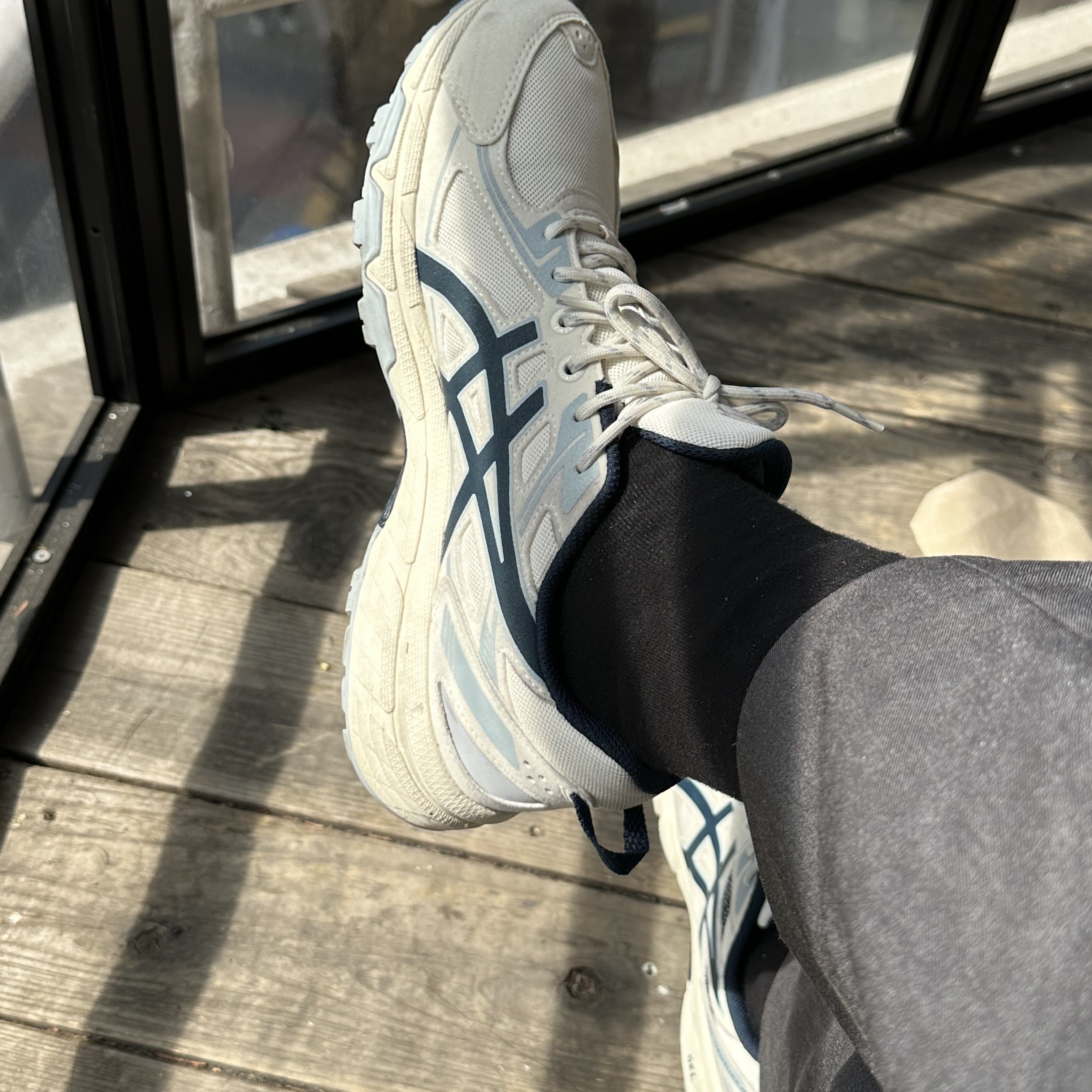 Asics Gel-Venture 6 SPS Birch French Blue 착용 스타일