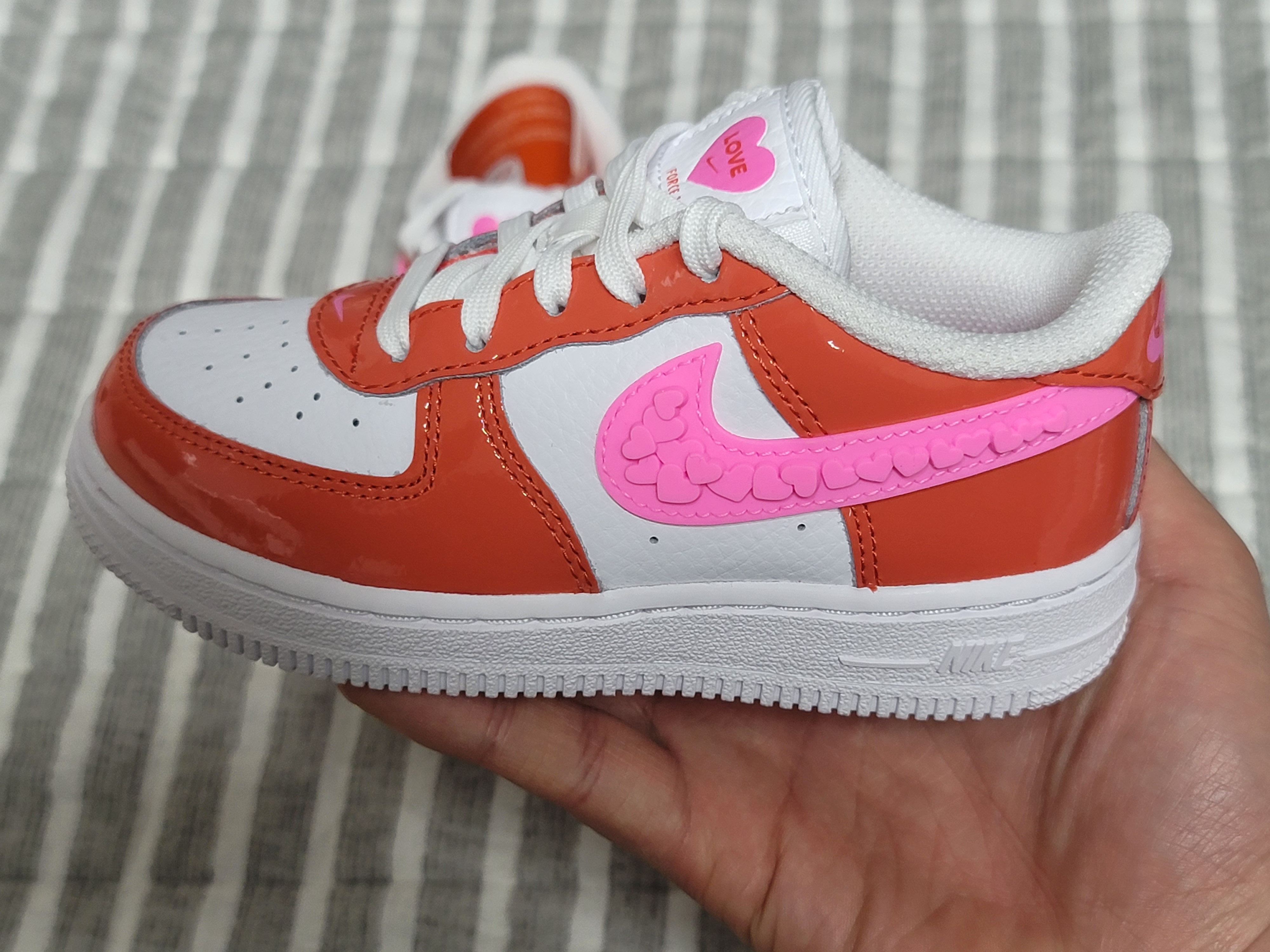 (TD) Nike Air Force 1 Low '07 LV8 Picante Red Pink Spell 착용 스타일