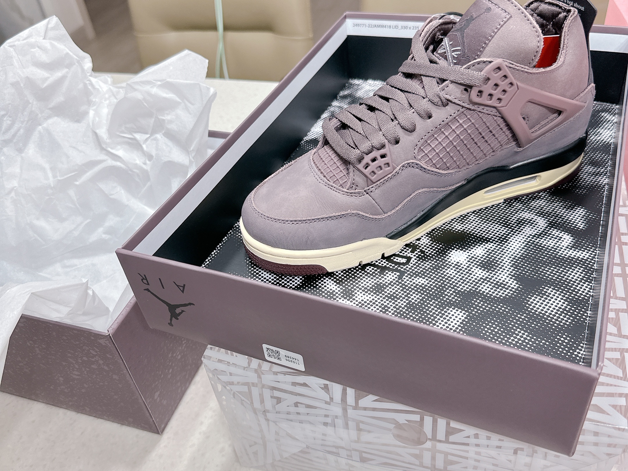 Jordan 4 x A Ma Maniere Retro Violet Ore 착용 스타일 - 3