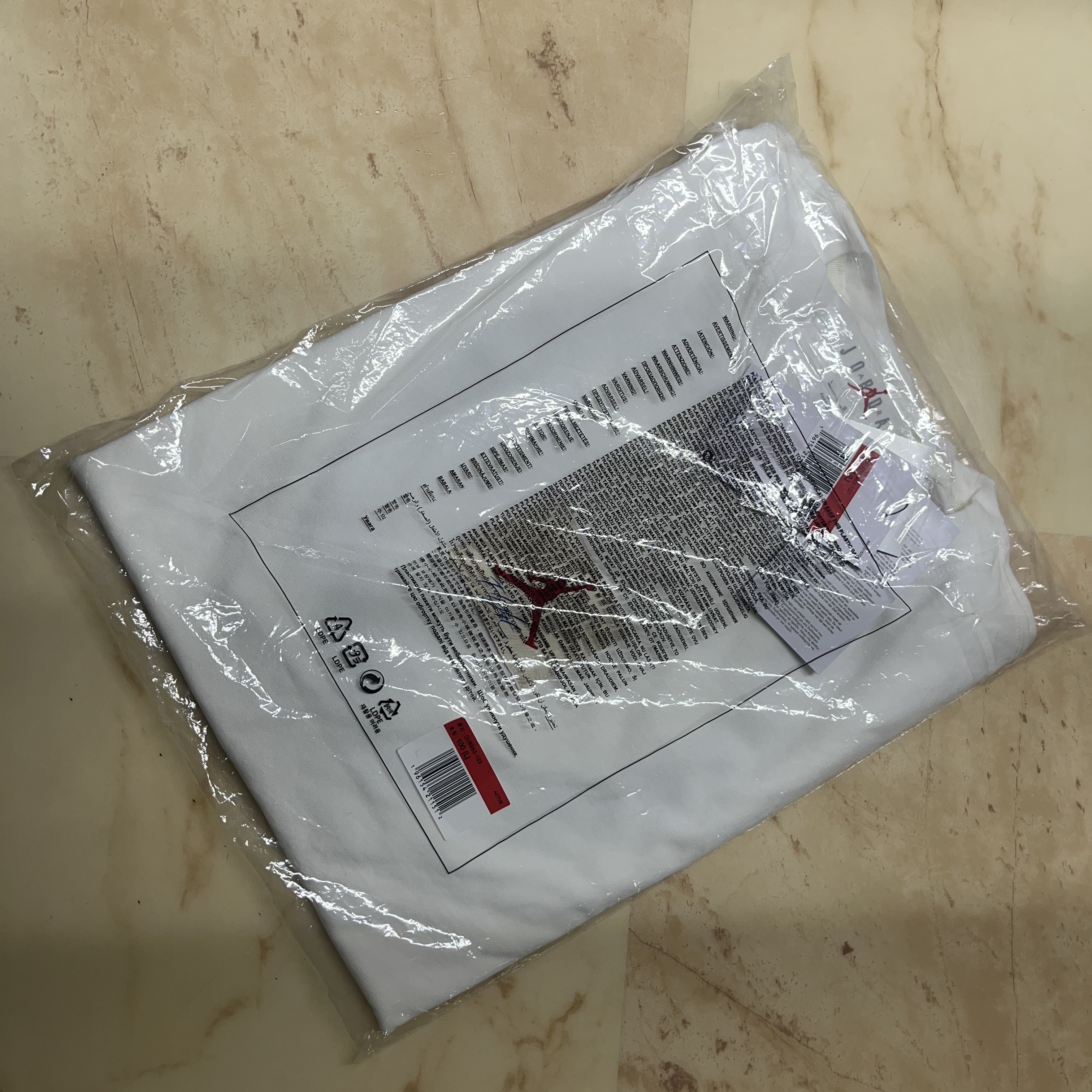 Jordan x Two 18 T-Shirt Sail - Asia 착용 스타일 - 1