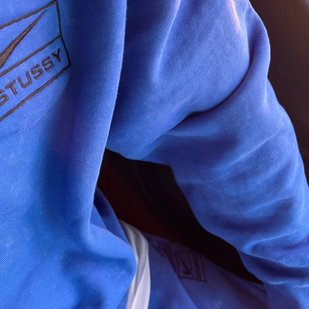 Nike x Stussy NRG Acid Washed Crewneck Game Royal (DR4024-480), Nike x Stussy NRG Acid Washed Fleece Pants Game Royal (DR4025-480) 착용 스타일