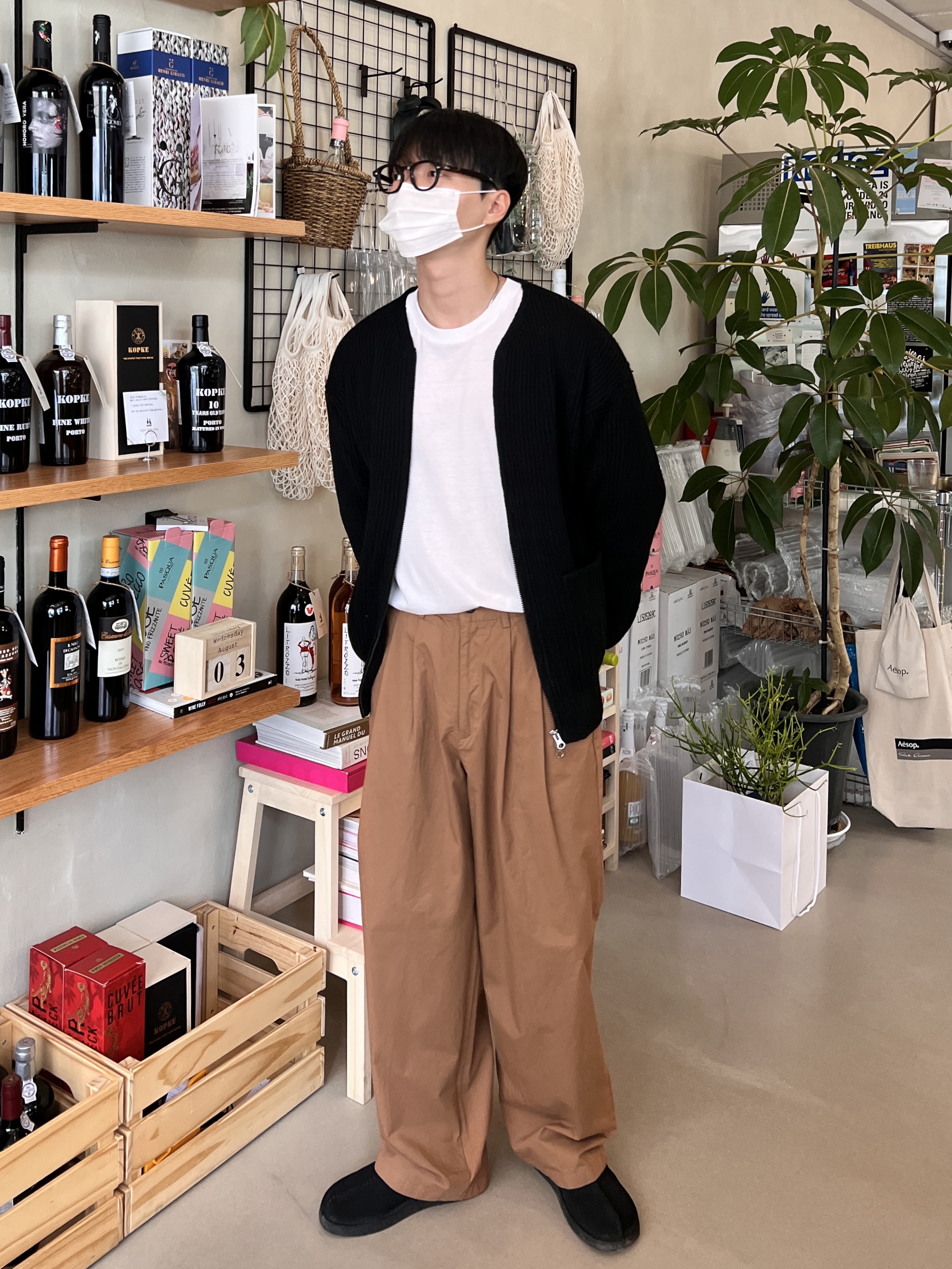 Clarks Desert Trek Black Suede 착용 스타일