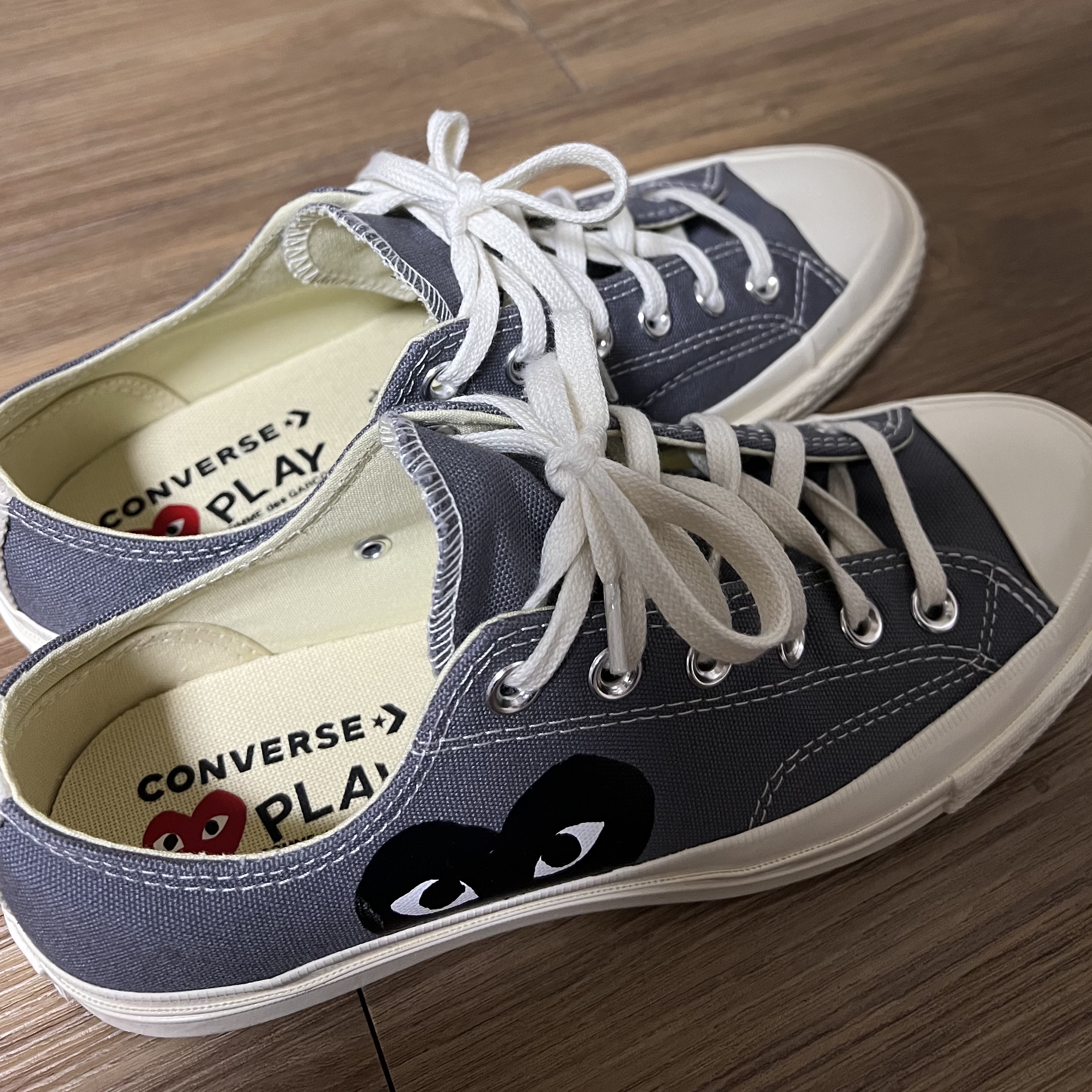 Converse x Play Comme des Garcons Chuck 70 Ox Steel Gray 착용 스타일
