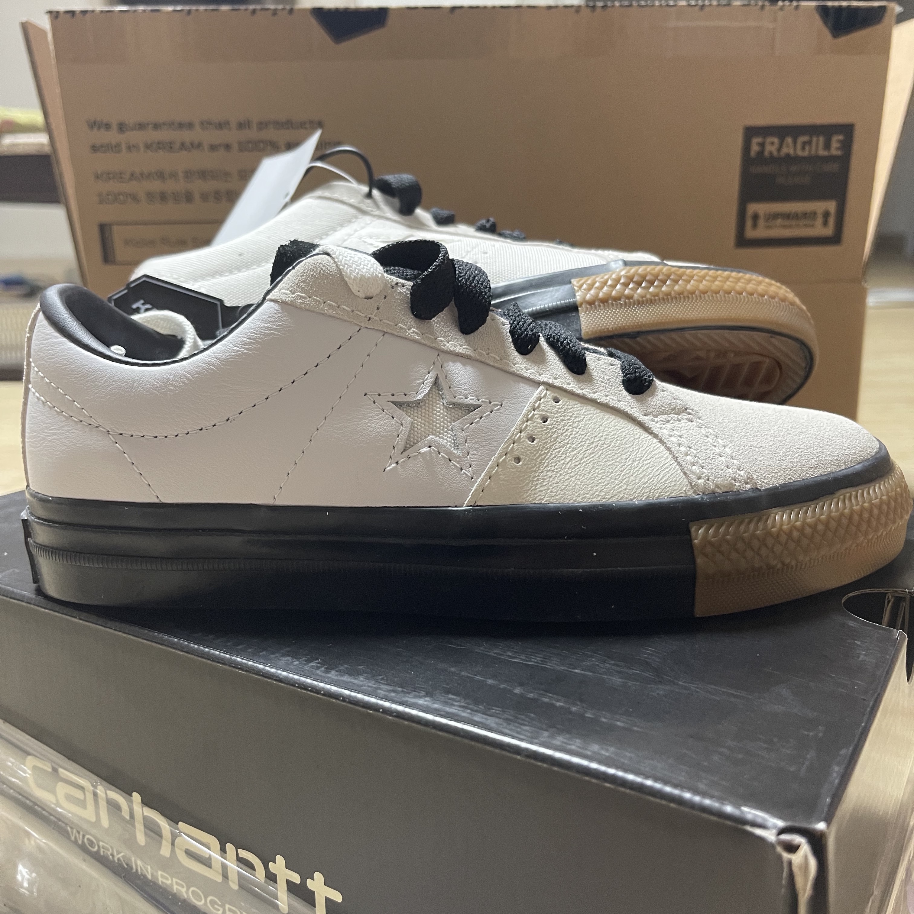 Converse x Carhartt WIP One Star Pro Low White 착용 스타일 - 1