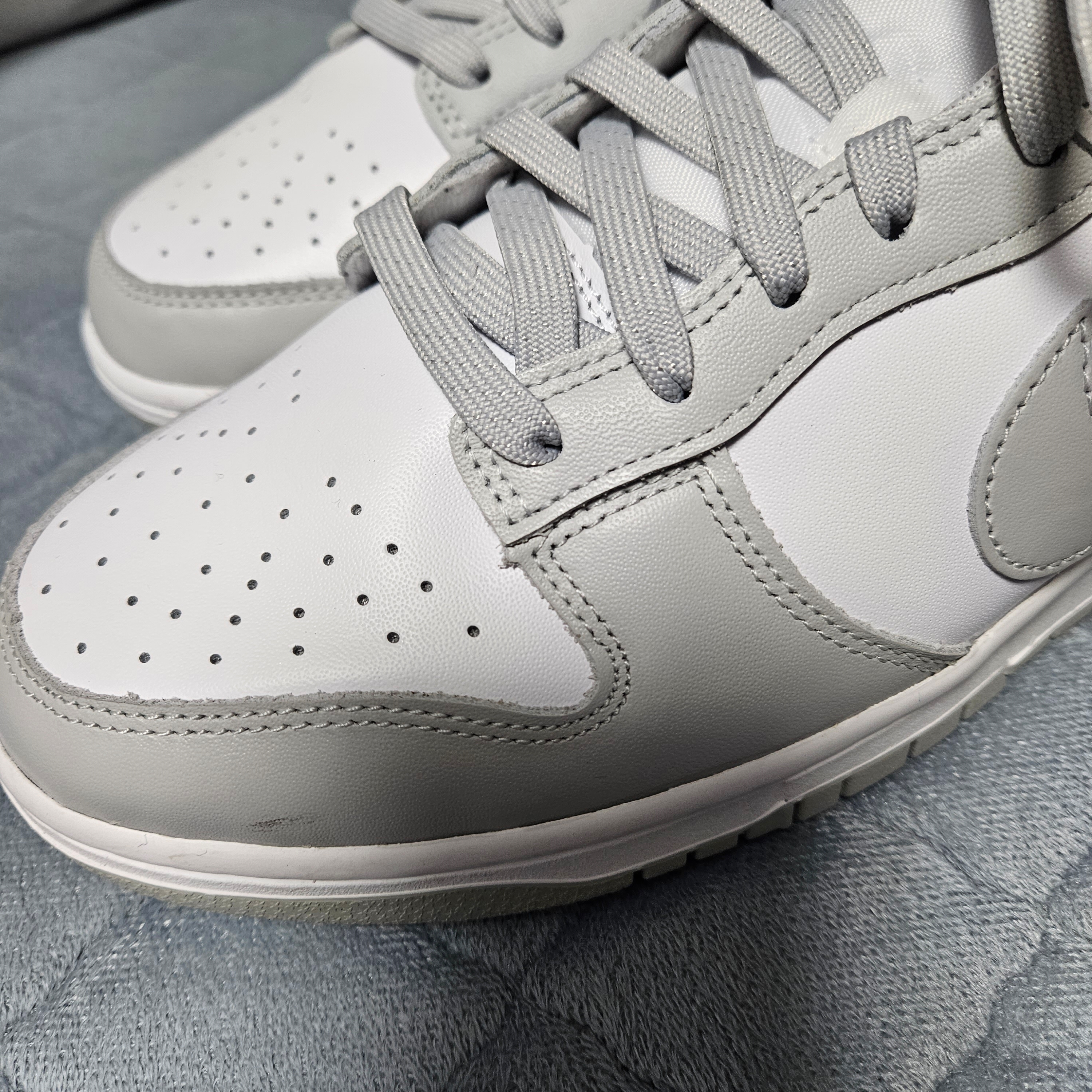 Nike Dunk Low Retro Grey Fog 착용 스타일
