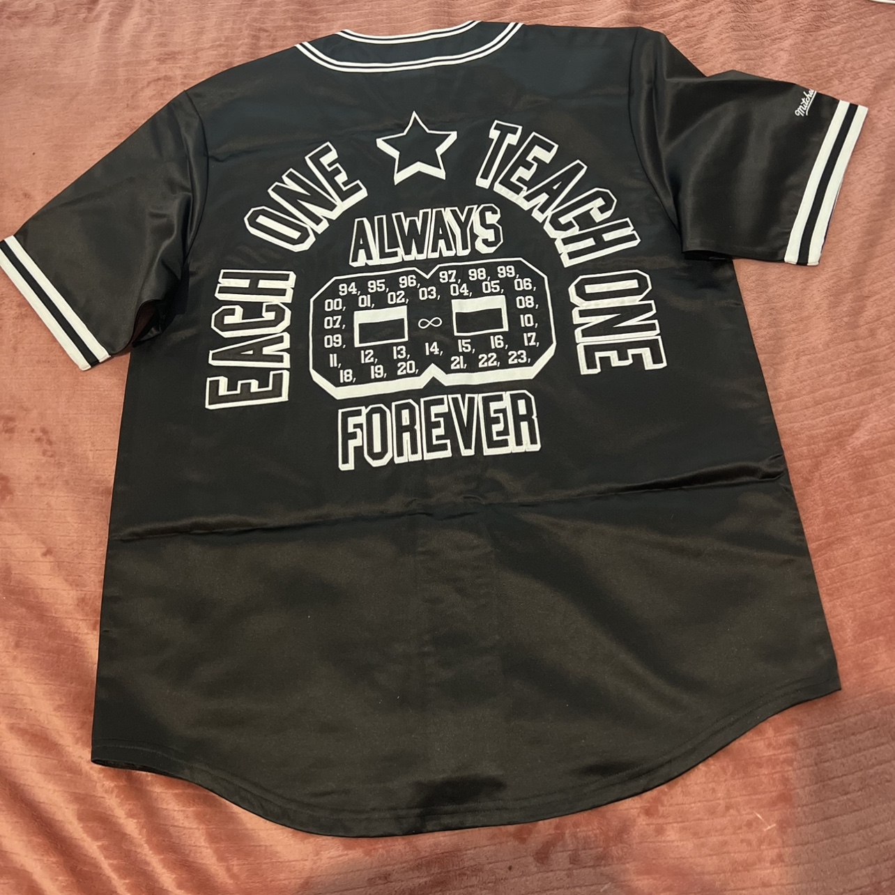Supreme Mitchell & Ness Satin Baseball Jersey Black - 23SS 착용 스타일 - 1