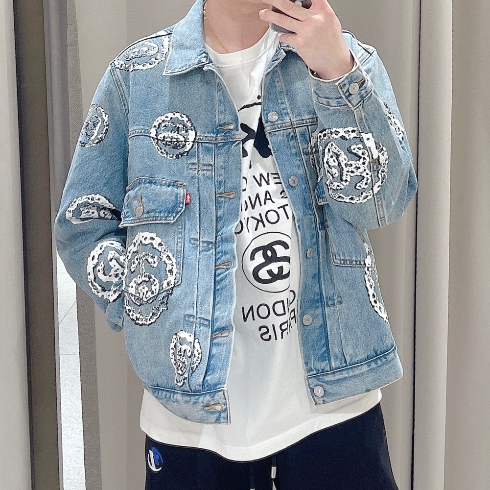 Stussy x Denim Tears Type 2 Jacket Light Indigo, Stussy World Tour LS T-Shirt White 착용 스타일