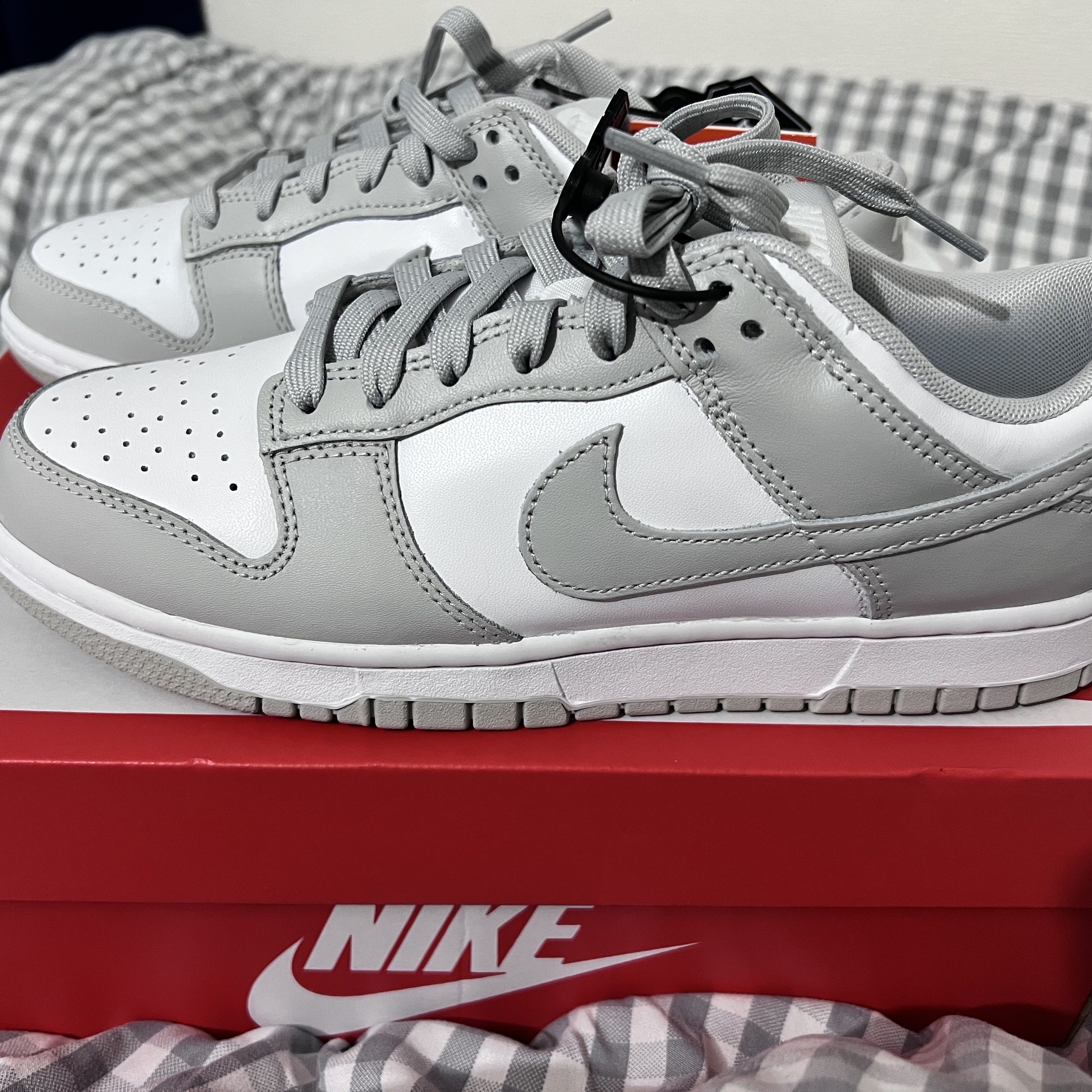 Nike Dunk Low Retro Grey Fog 착용 스타일