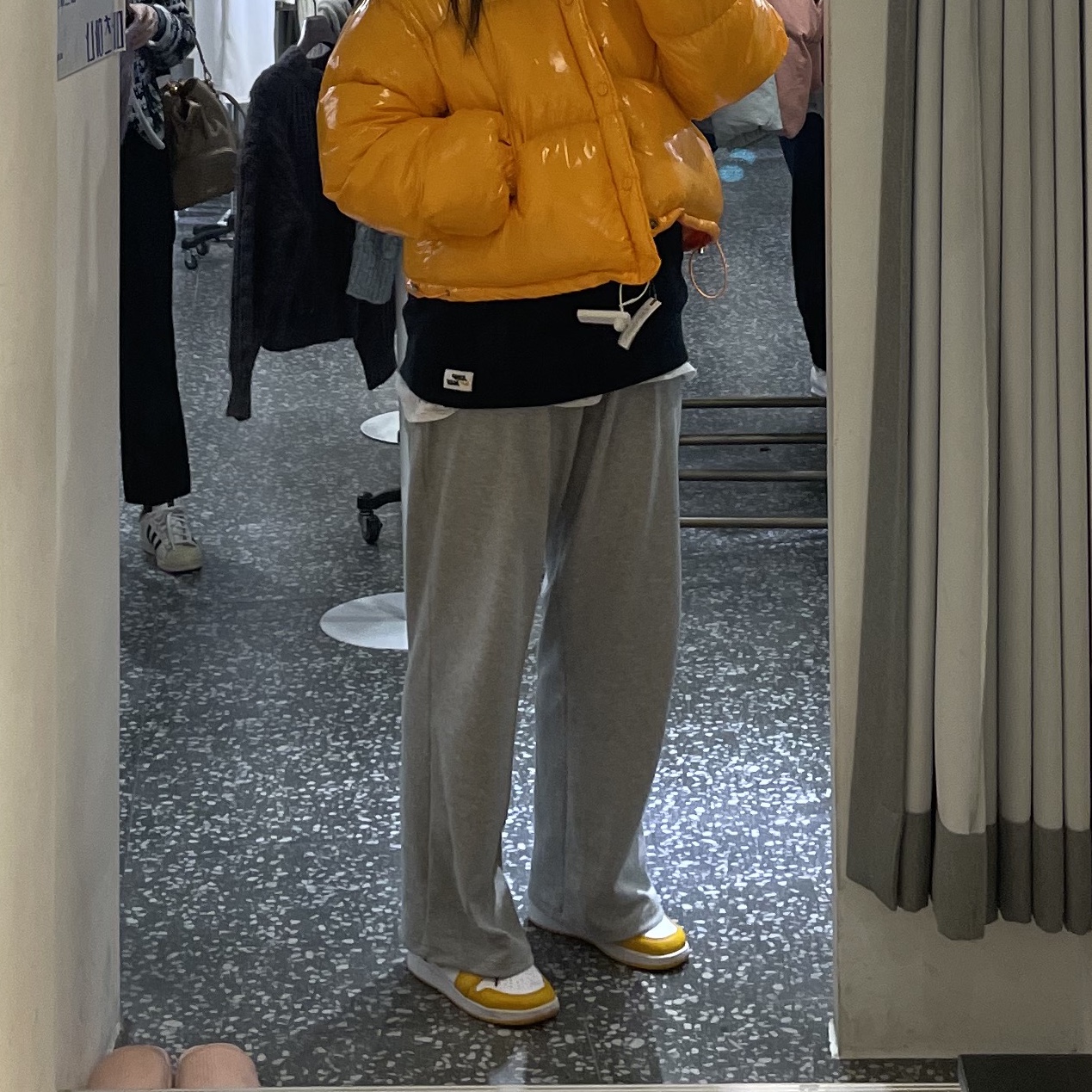 (GS) Jordan 1 Low Taxi 착용 스타일 - 2