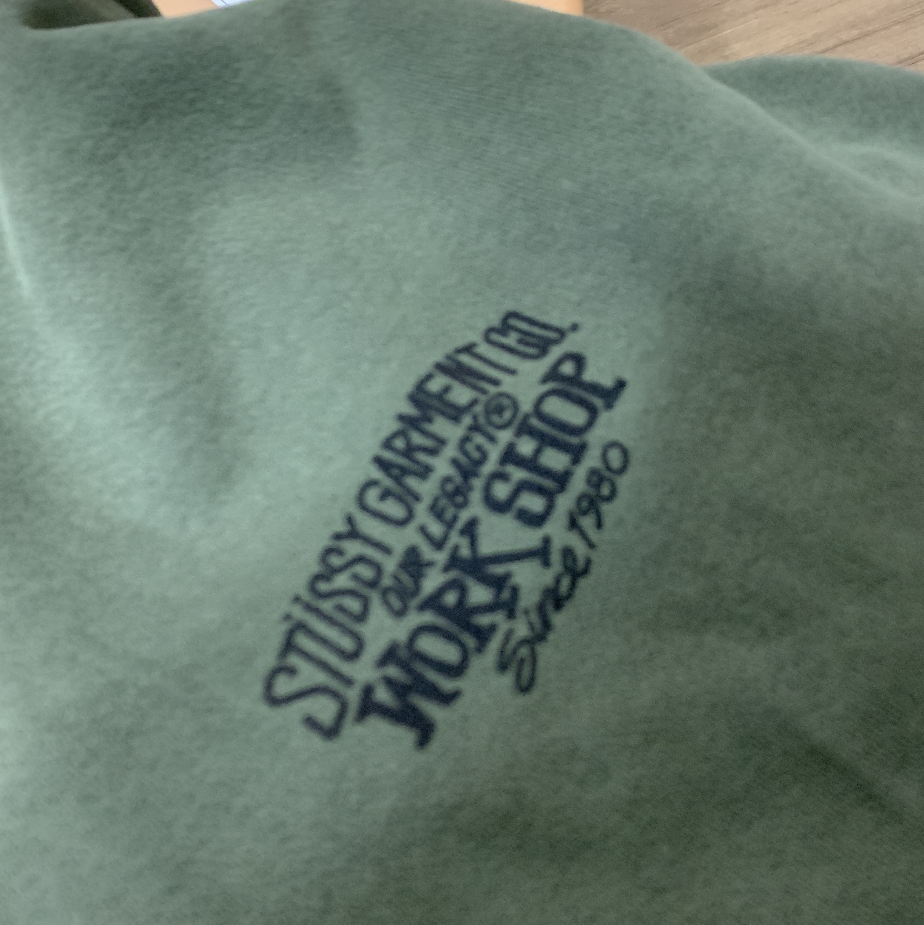 Stussy x Our Legacy Work Shop Surfman Pigment Dyed Hoodie Dark Olive 착용 스타일