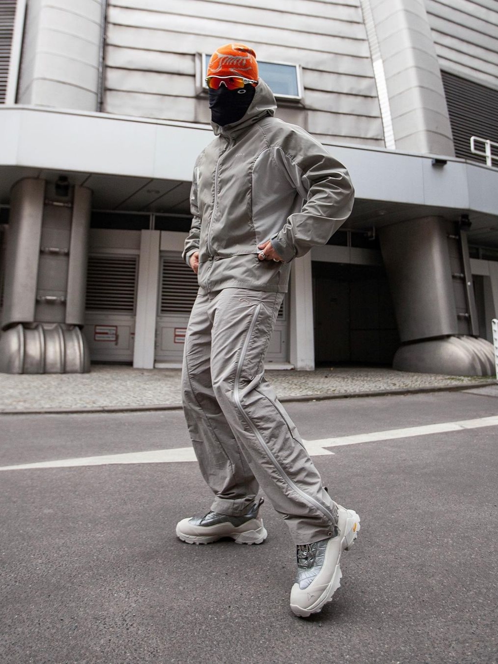 Art Of Field Assembled Jacket Beige 착용 스타일