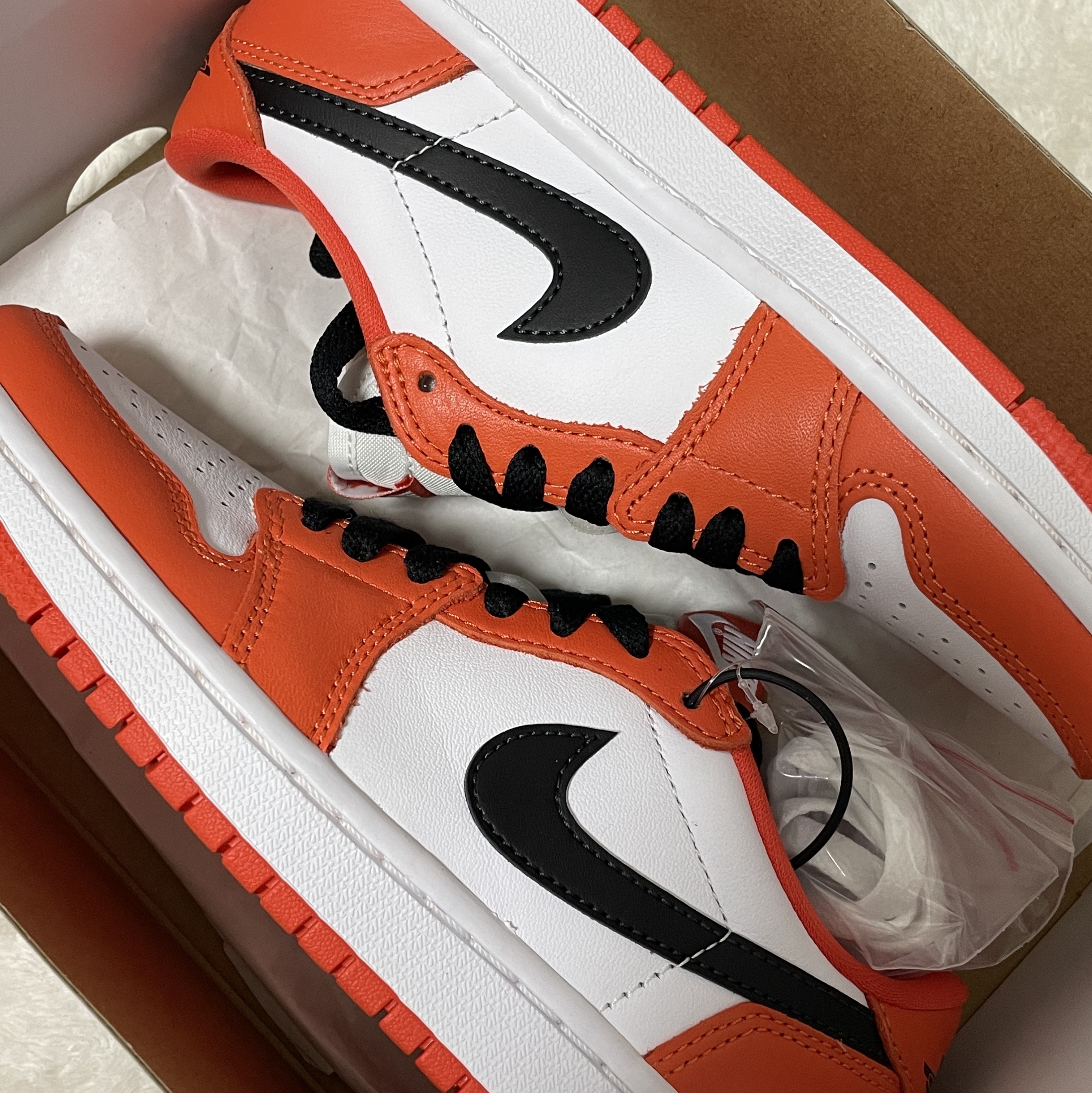 (W) Jordan 1 Low OG Starfish 착용 스타일