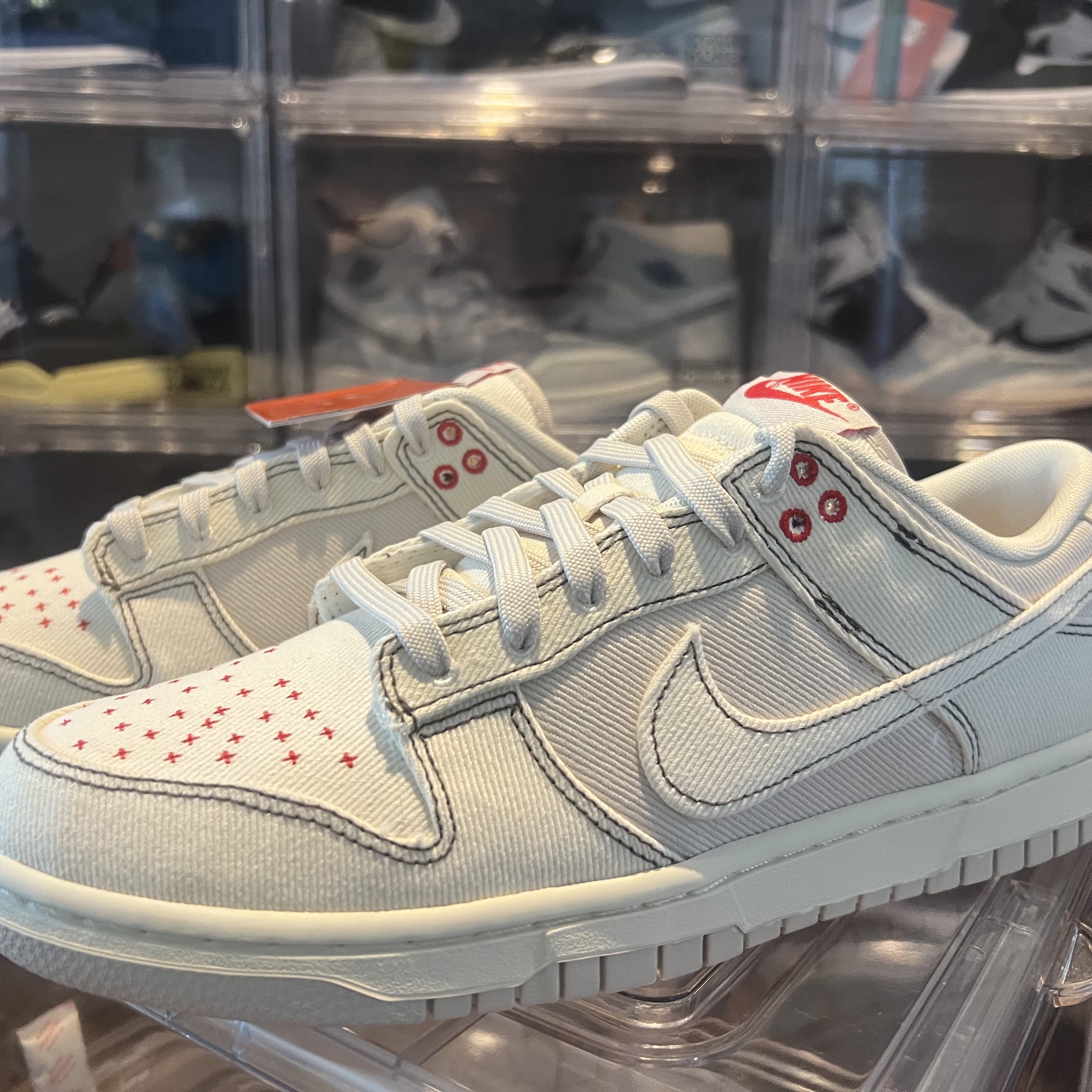 Nike Dunk Low Beige Red, Nike Dunk Mid Mineral Teal and Moss 착용 스타일 - 1