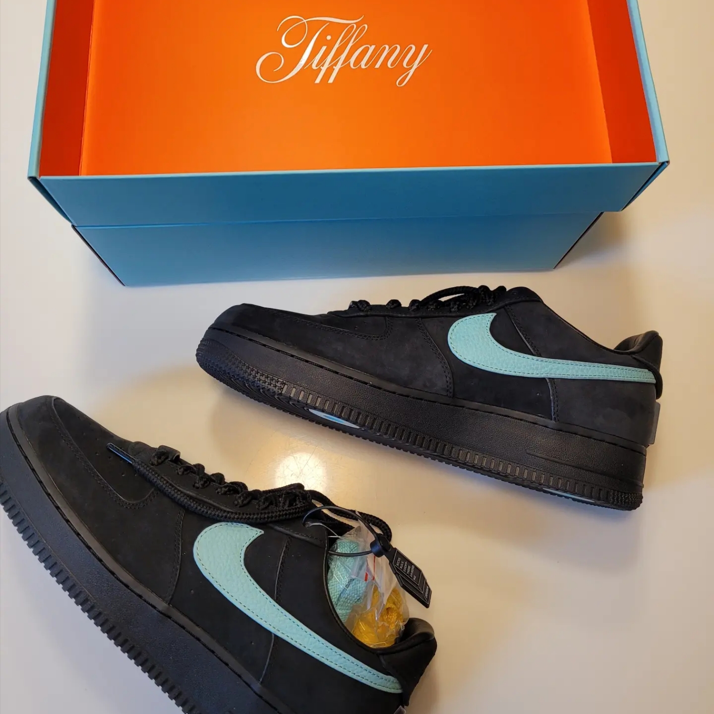 Nike x Tiffany & Co. Air Force 1 Low SP 1837 착용 스타일