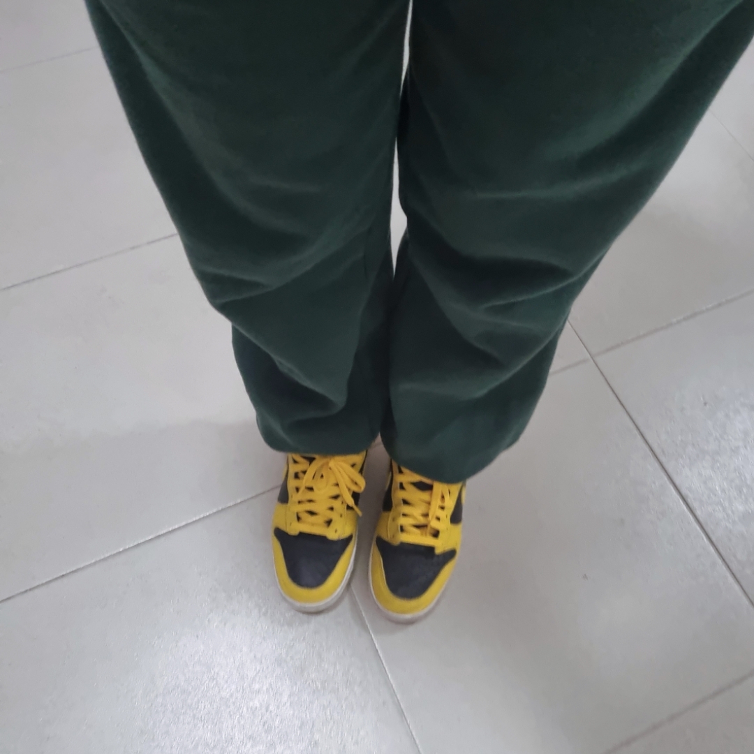 Nike Dunk High SP Varsity Maize 착용 스타일