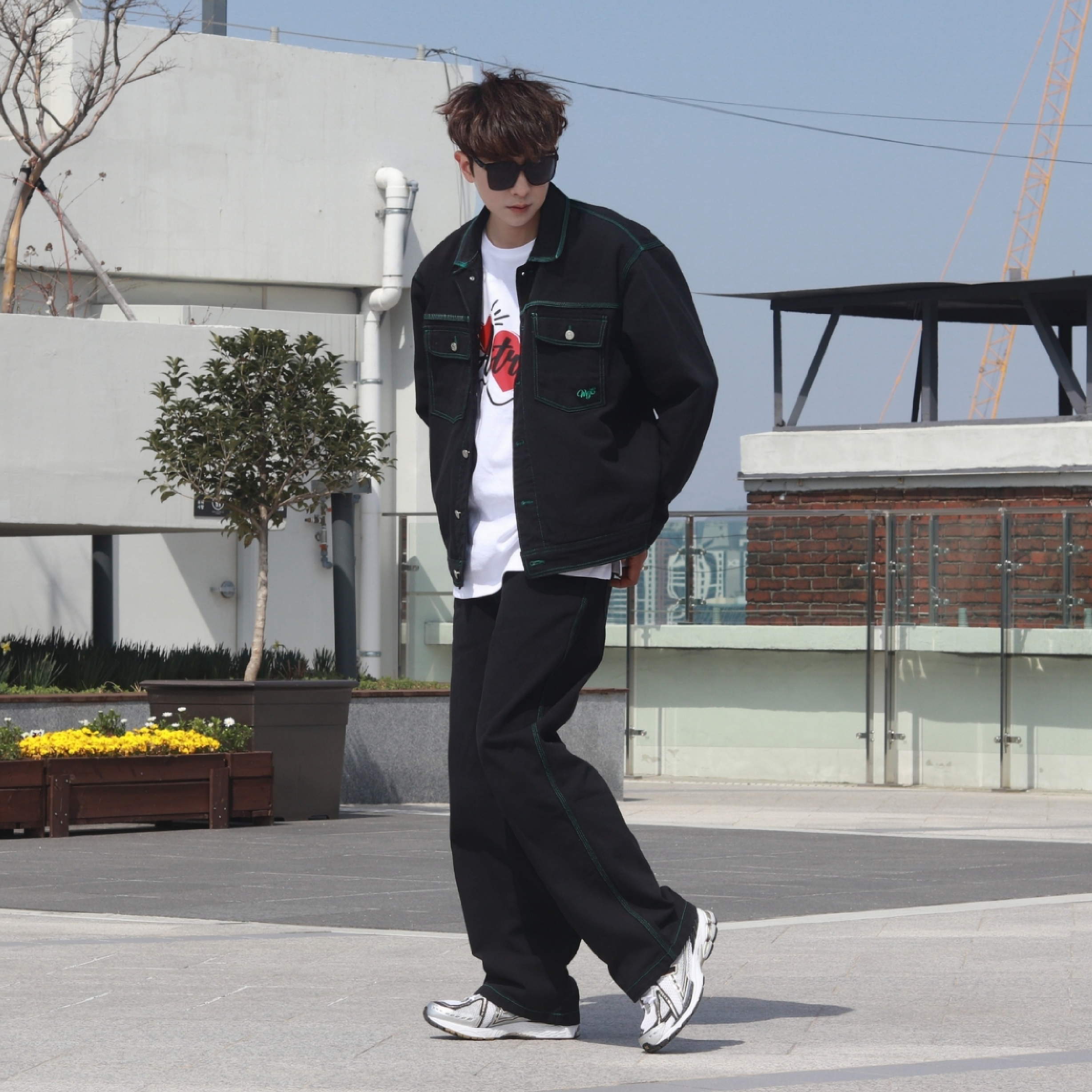 New Balance 1906R White Gold 착용 스타일 - 5