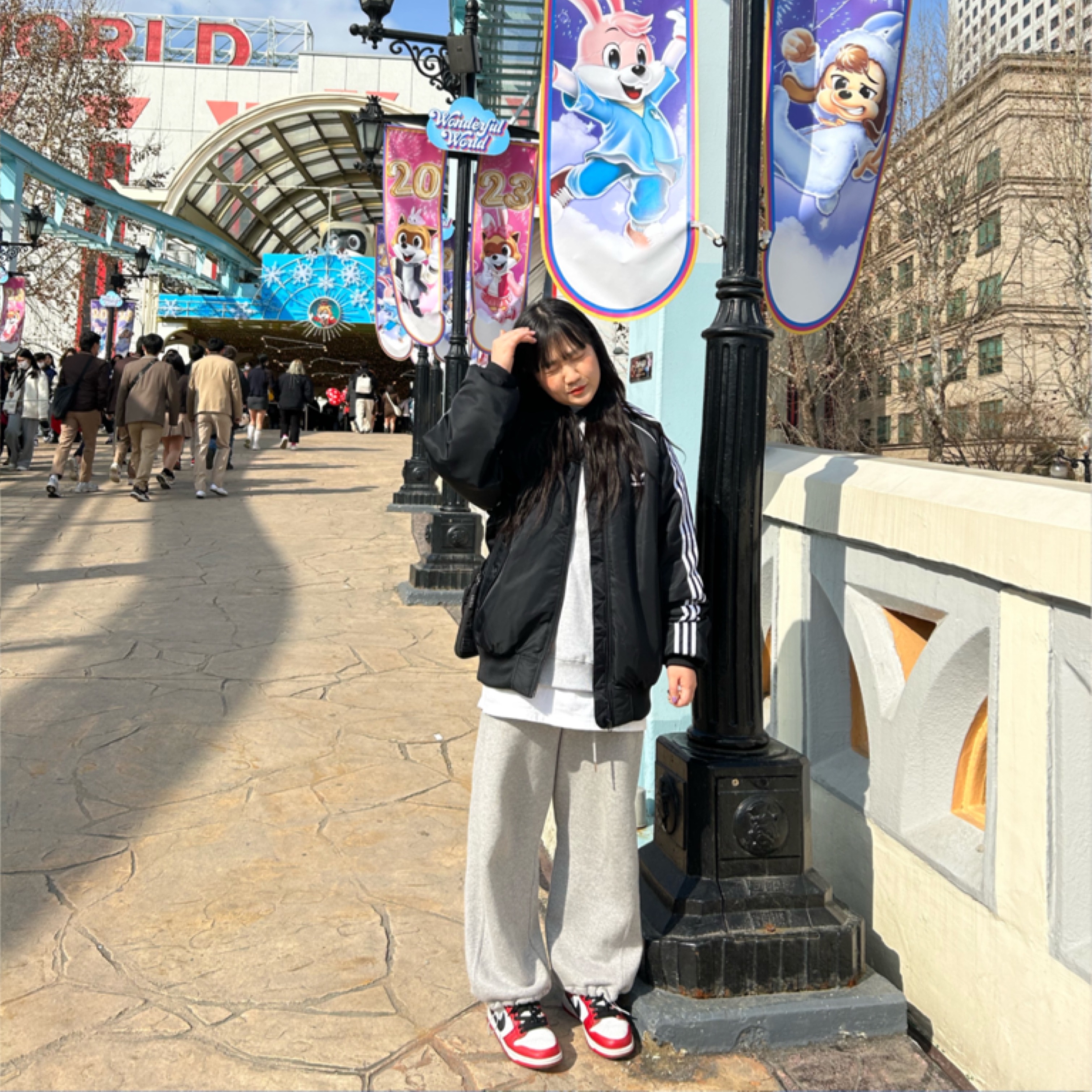 Zara x Ader Error Oversize Sweatshirt Grey, Nike SB Dunk Low Pro Chicago 착용 스타일 - 1