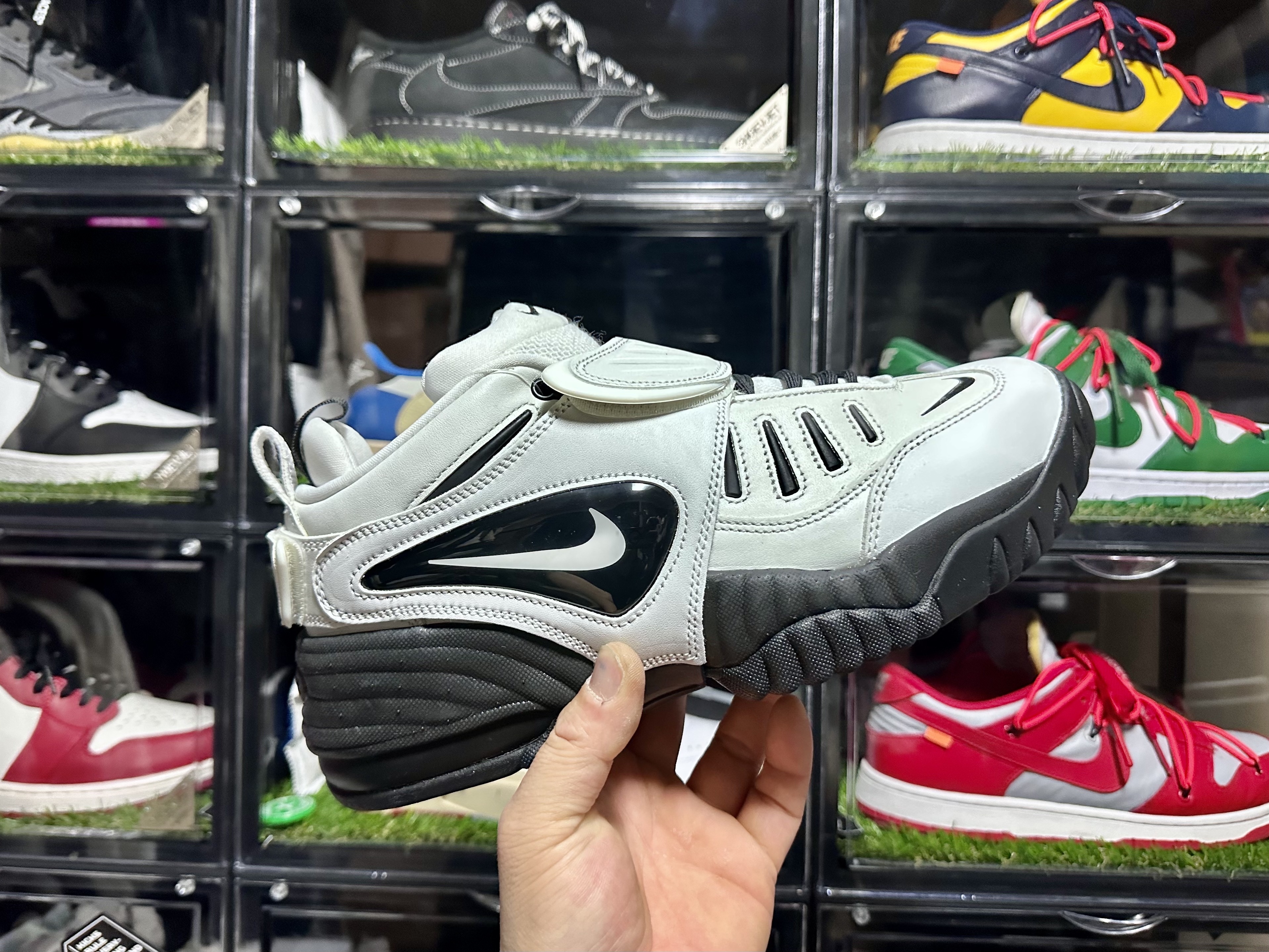 Nike x Ambush Air Adjust Force SP Summit White and Black 착용 스타일 - 1