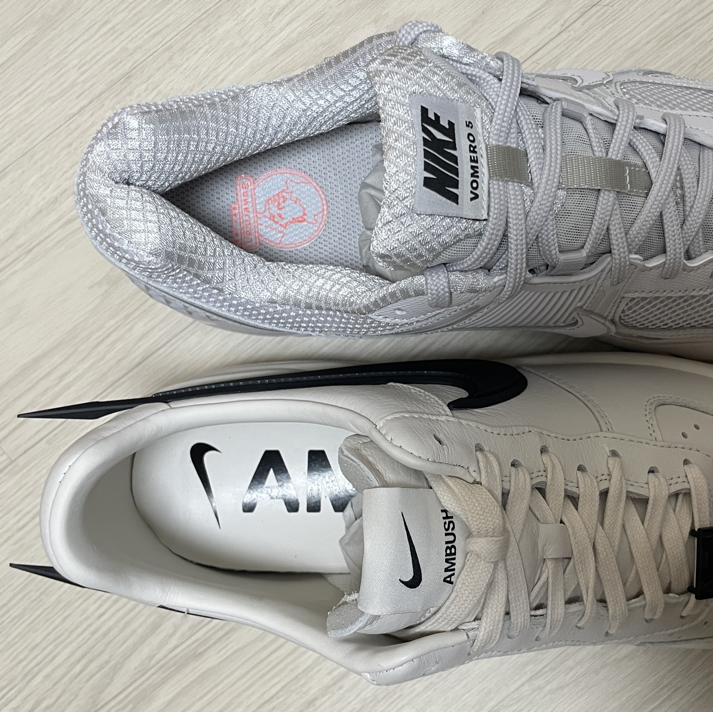 Nike x Ambush Air Force 1 Low SP Phantom, Nike Zoom Vomero 5 SP Vast Grey 2023 착용 스타일 - 1