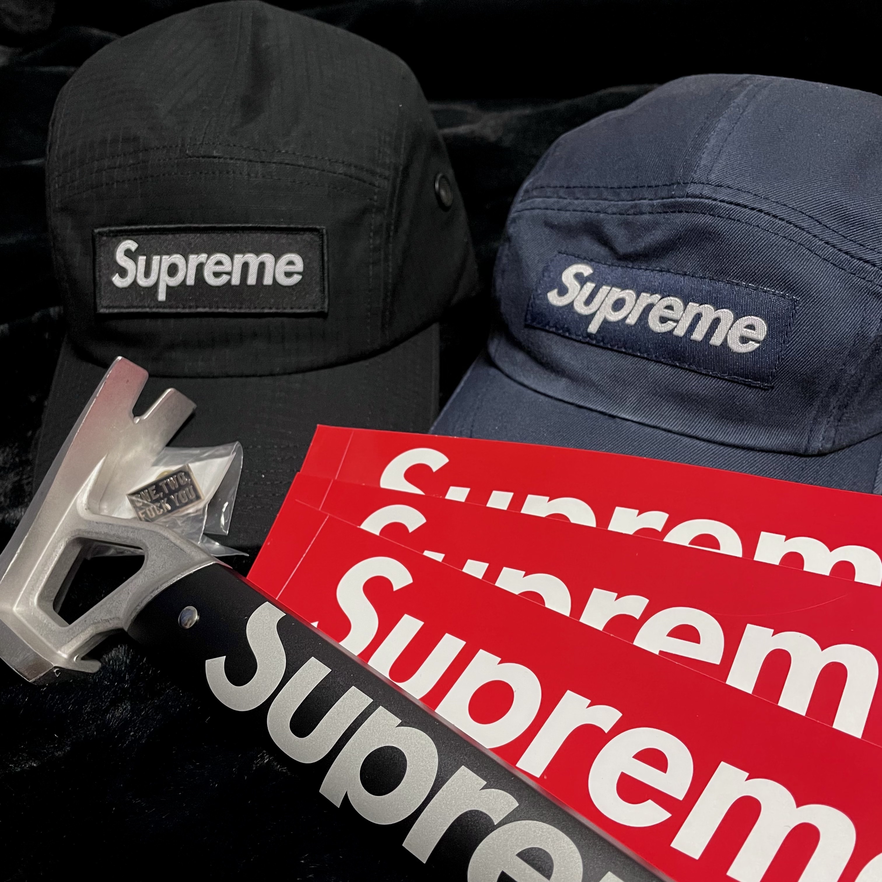 Supreme MSR Camp Hammer Black - 23SS, Supreme Washed Chino Twill Camp Cap Navy 착용 스타일