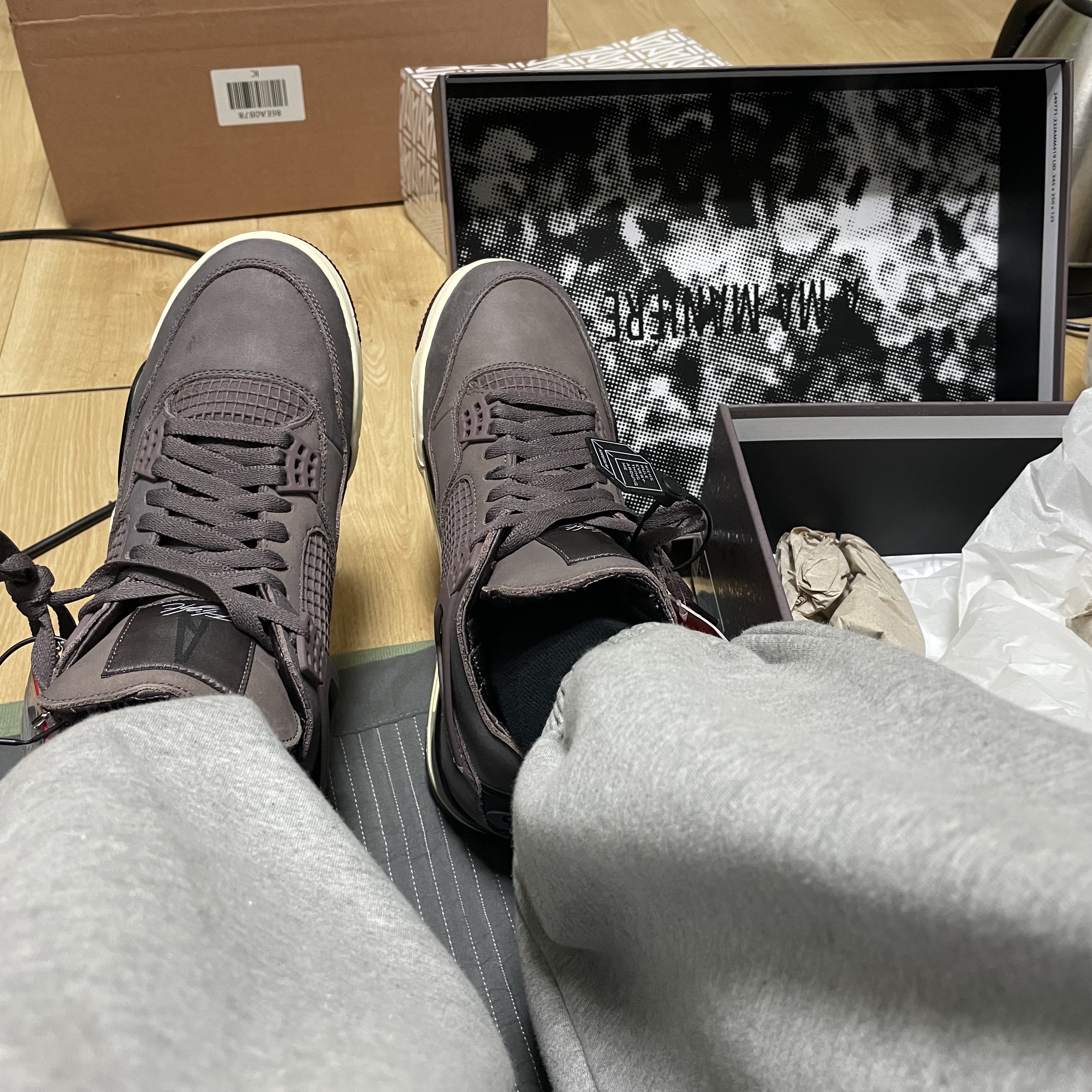 Jordan 4 x A Ma Maniere Retro Violet Ore 착용 스타일