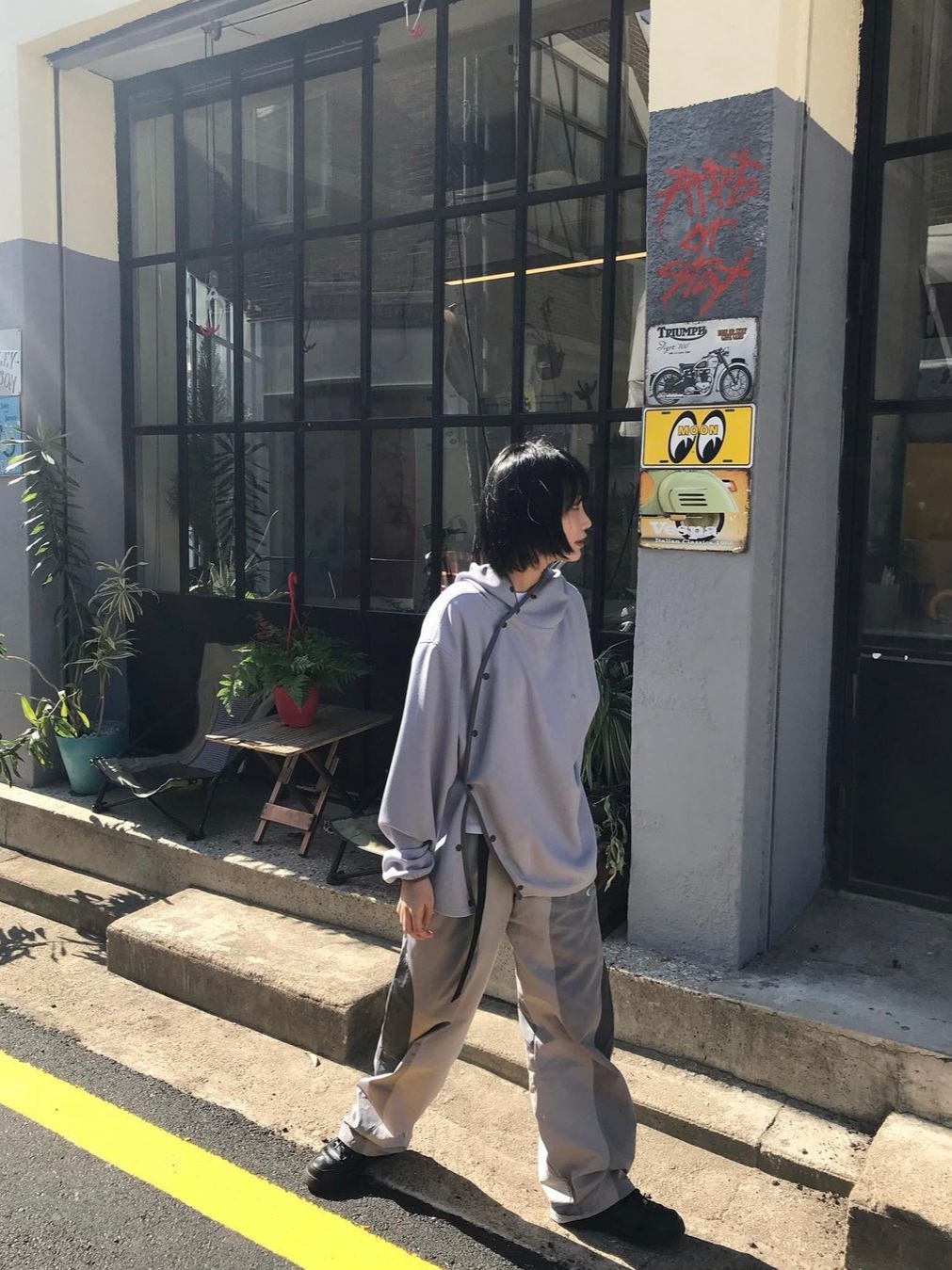 Art Of Field Three Colourway Slit Belt Pants Light Gray, Art Of Field Side Snap Jersey Hooded Light Gray 착용 스타일 - 2
