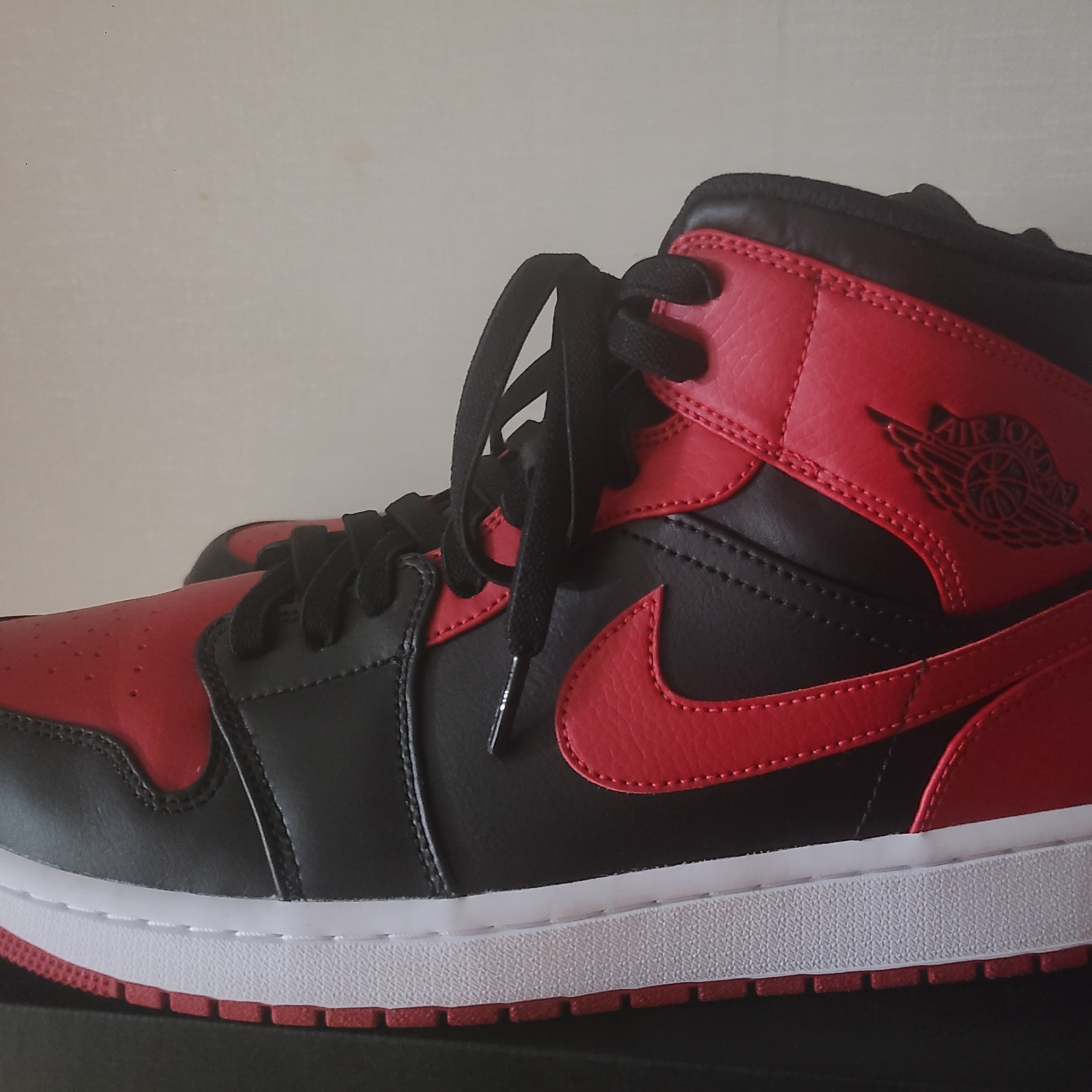 Jordan 1 Mid Bred Banned 2020 착용 스타일