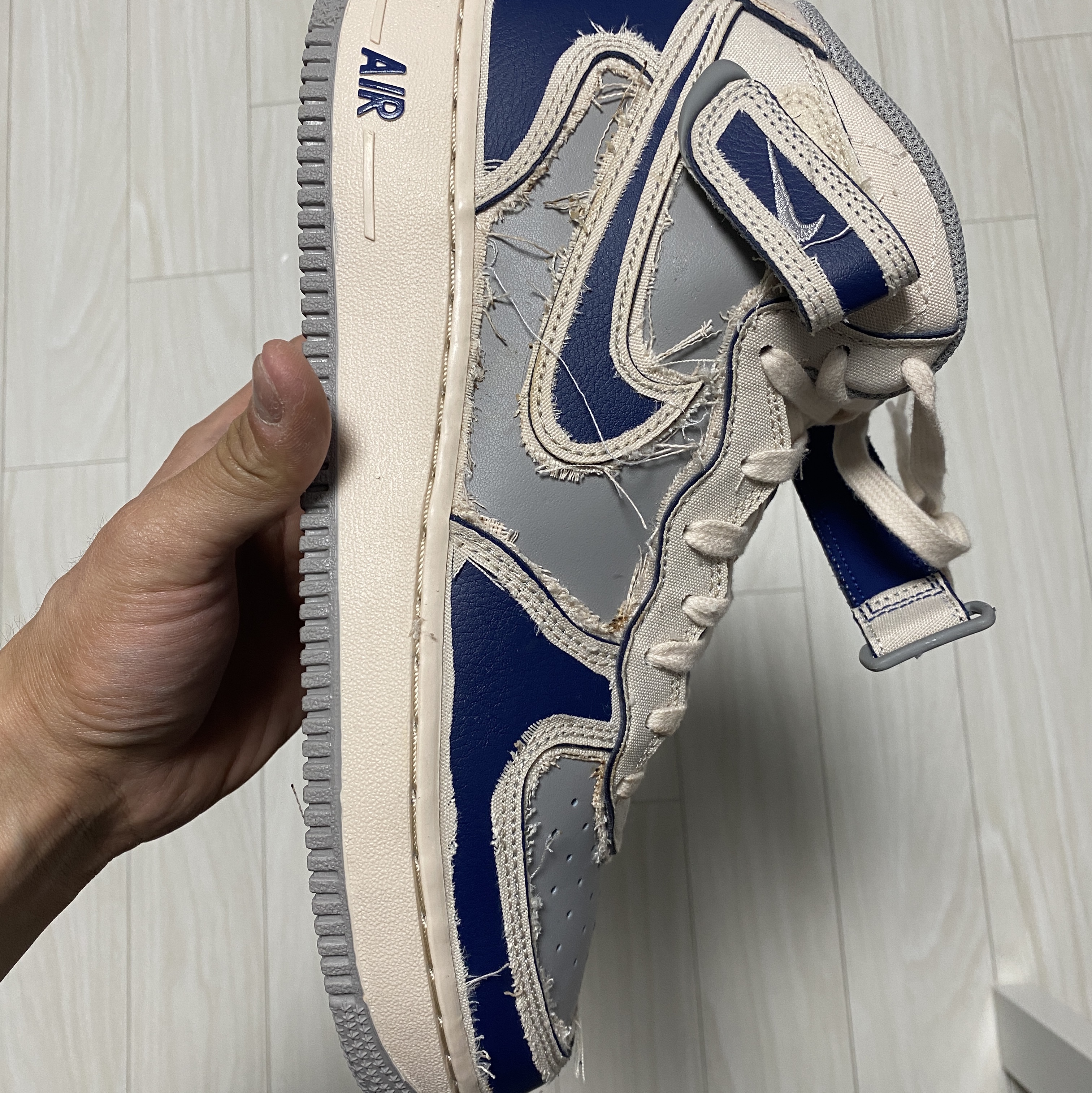 Nike Air Force 1 Mid '07 Pearl White 착용 스타일 - 2