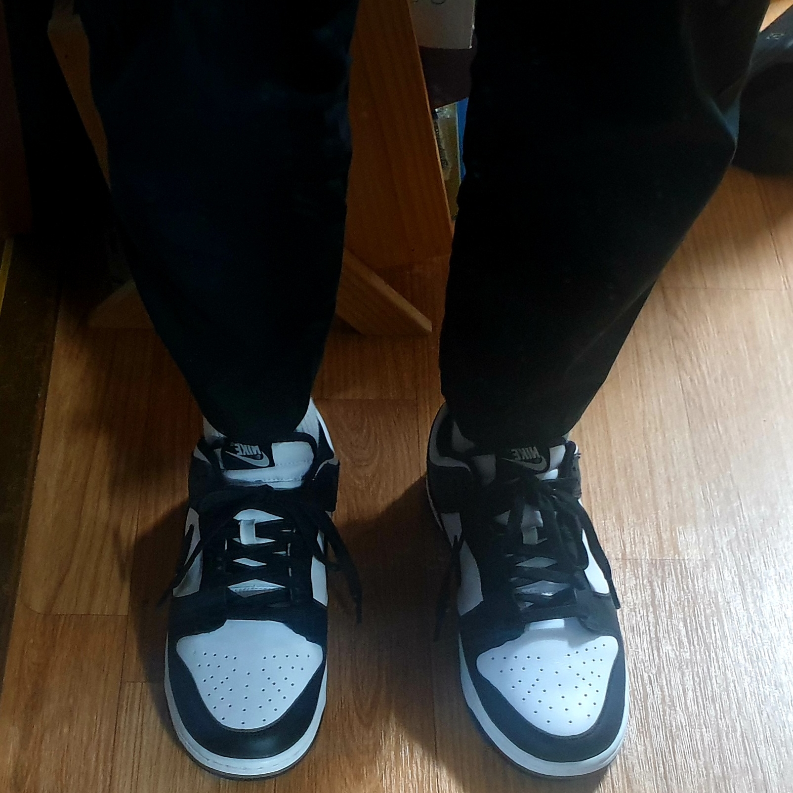 Nike Dunk Low Retro Black 착용 스타일 - 1
