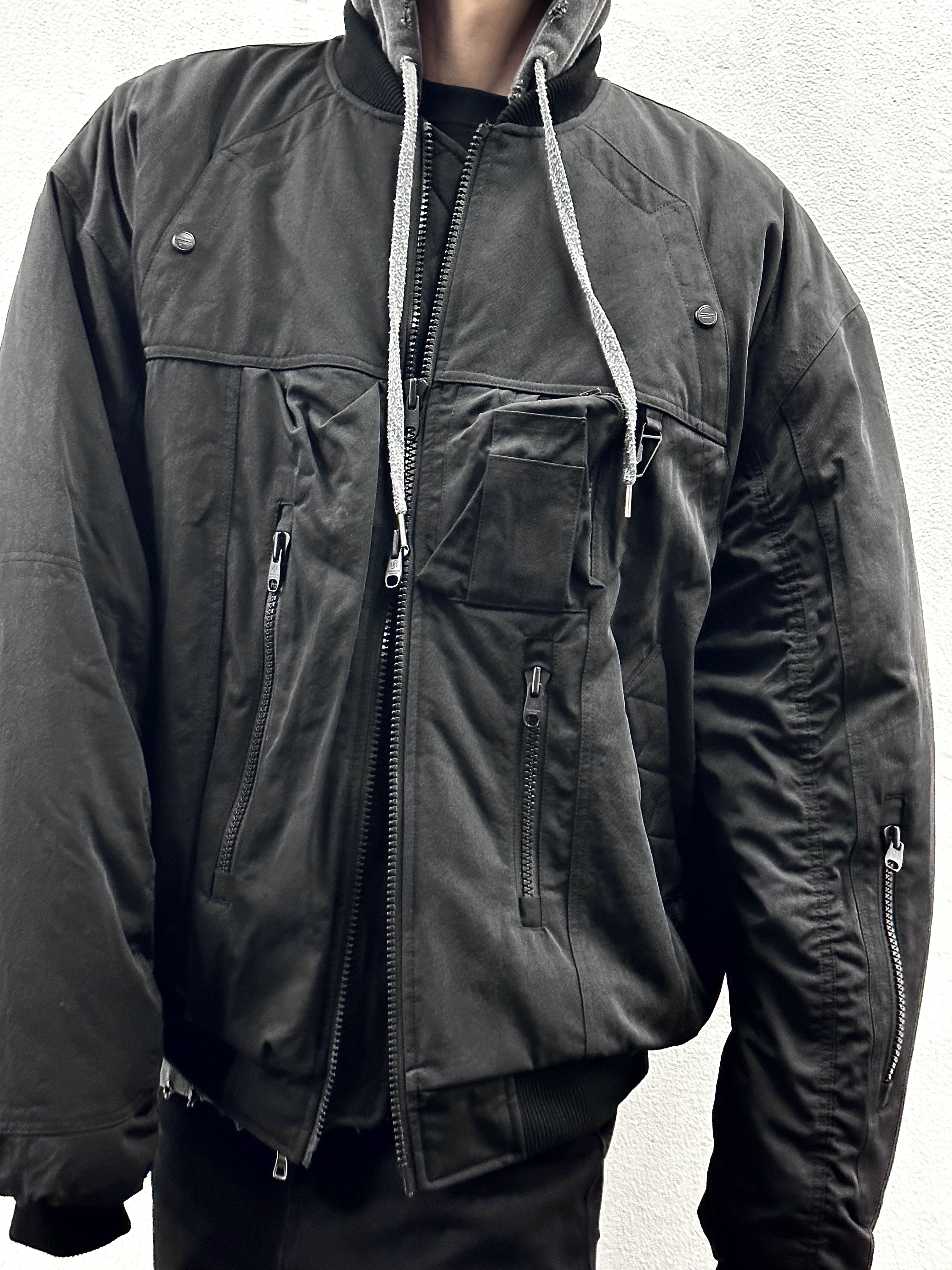 Undermycar Juggernaut Double Back Zip Steroid Bomber Triple Black - 23SS 착용 스타일