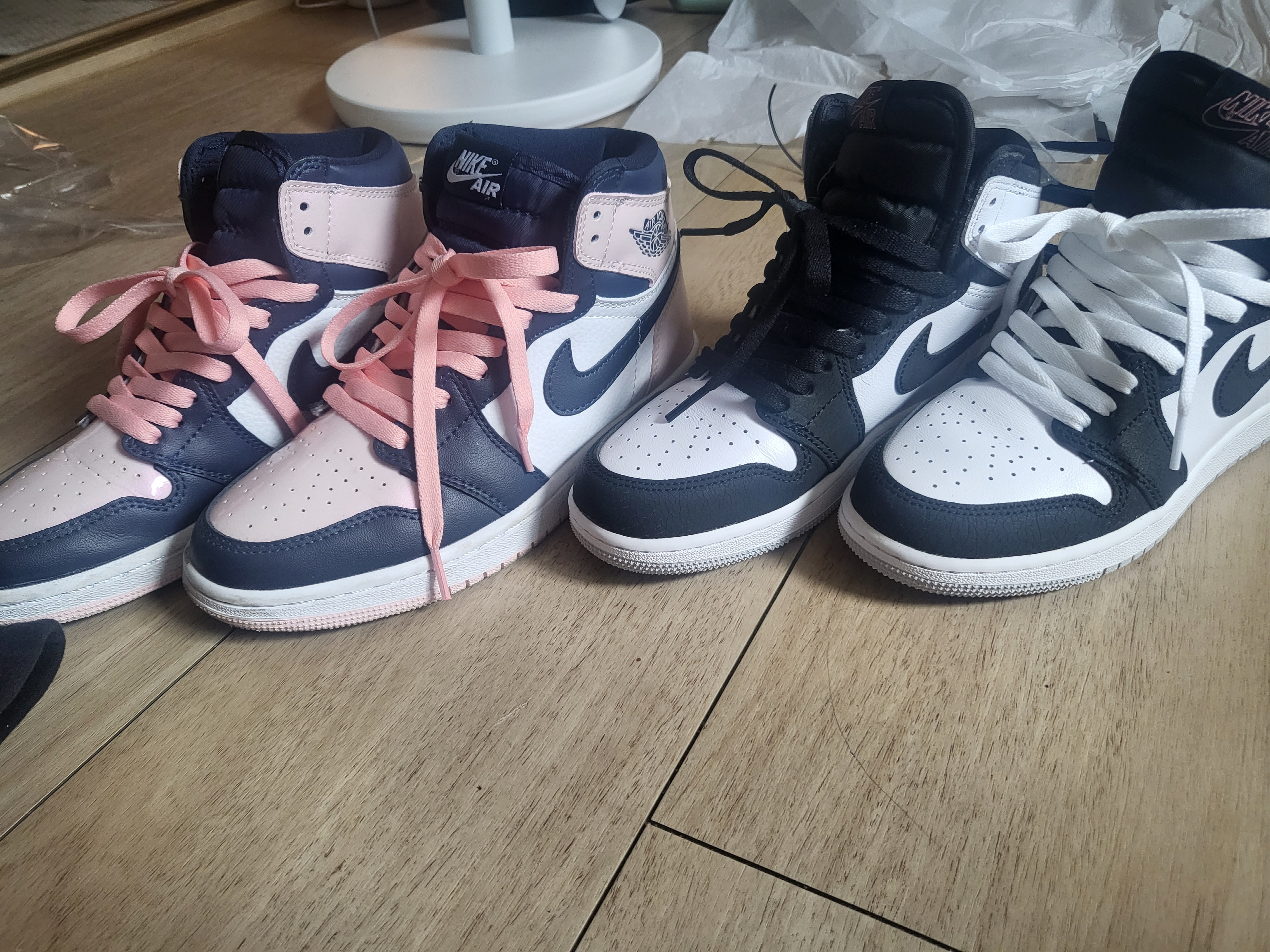 (GS) Jordan 1 Retro High OG Bleached Coral, (W) Jordan 1 Retro High OG Atmosphere 착용 스타일 - 2