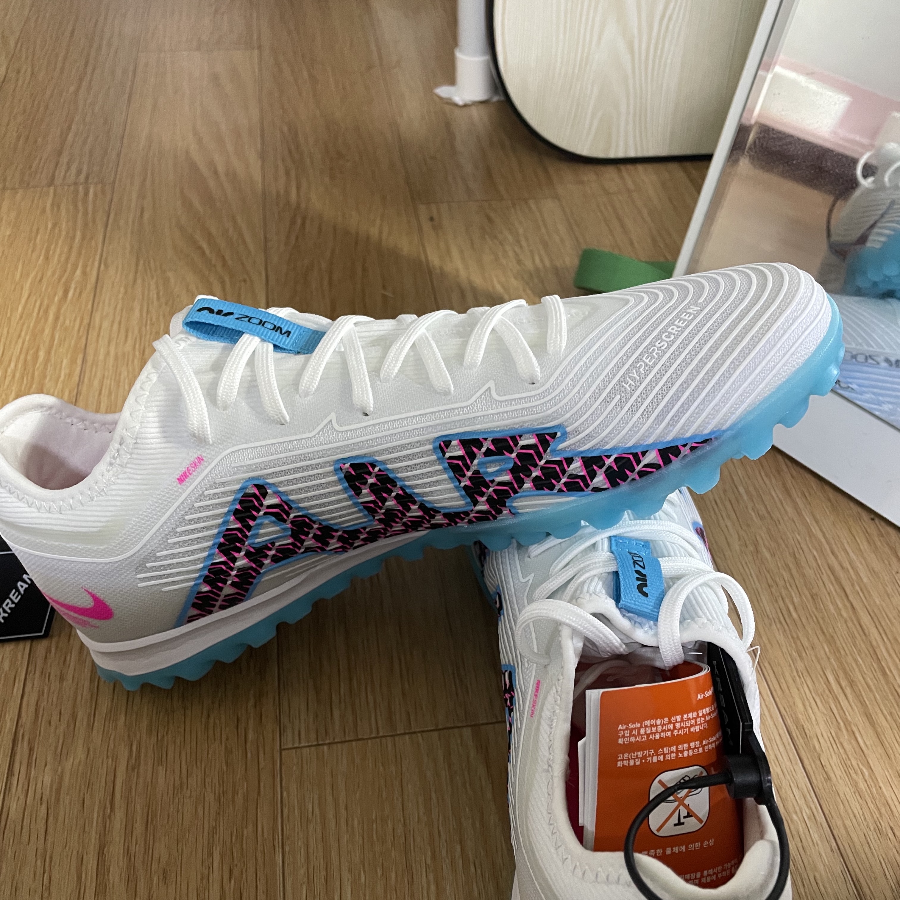 Nike Zoom Mercurial Vapor 15 Pro TF White Baltic Blue 착용 스타일