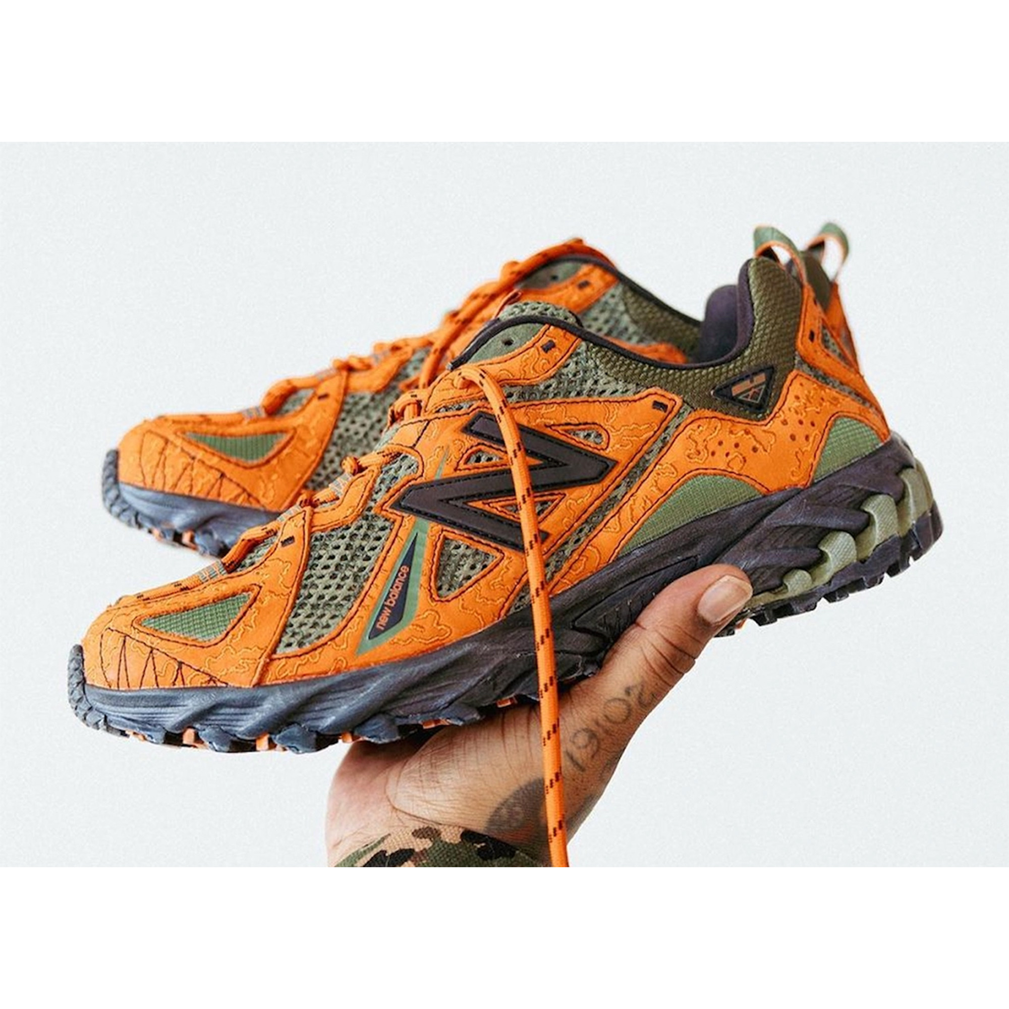 New Balance x Joe Freshgoods Beneath the Surface 610 Lil Swamps Orange, New Balance x Joe Freshgoods Beneath the Surface 610 Lil Desert Brown - D Standard 착용 스타일 - 2