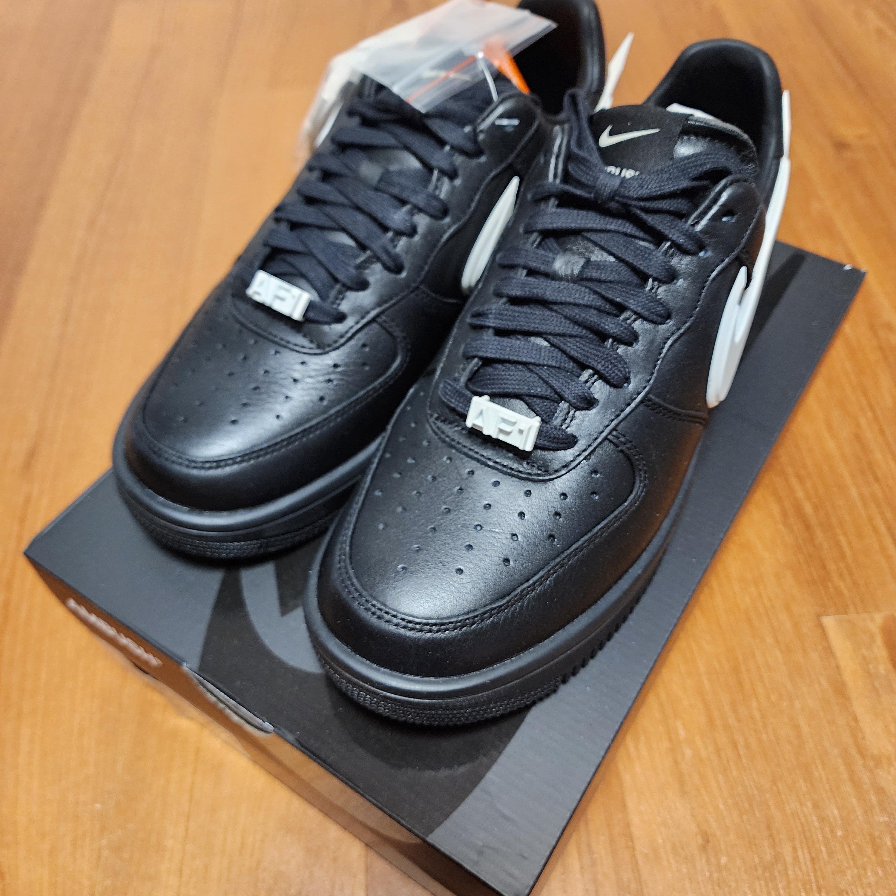 Nike x Ambush Air Force 1 Low SP Black 착용 스타일 - 2
