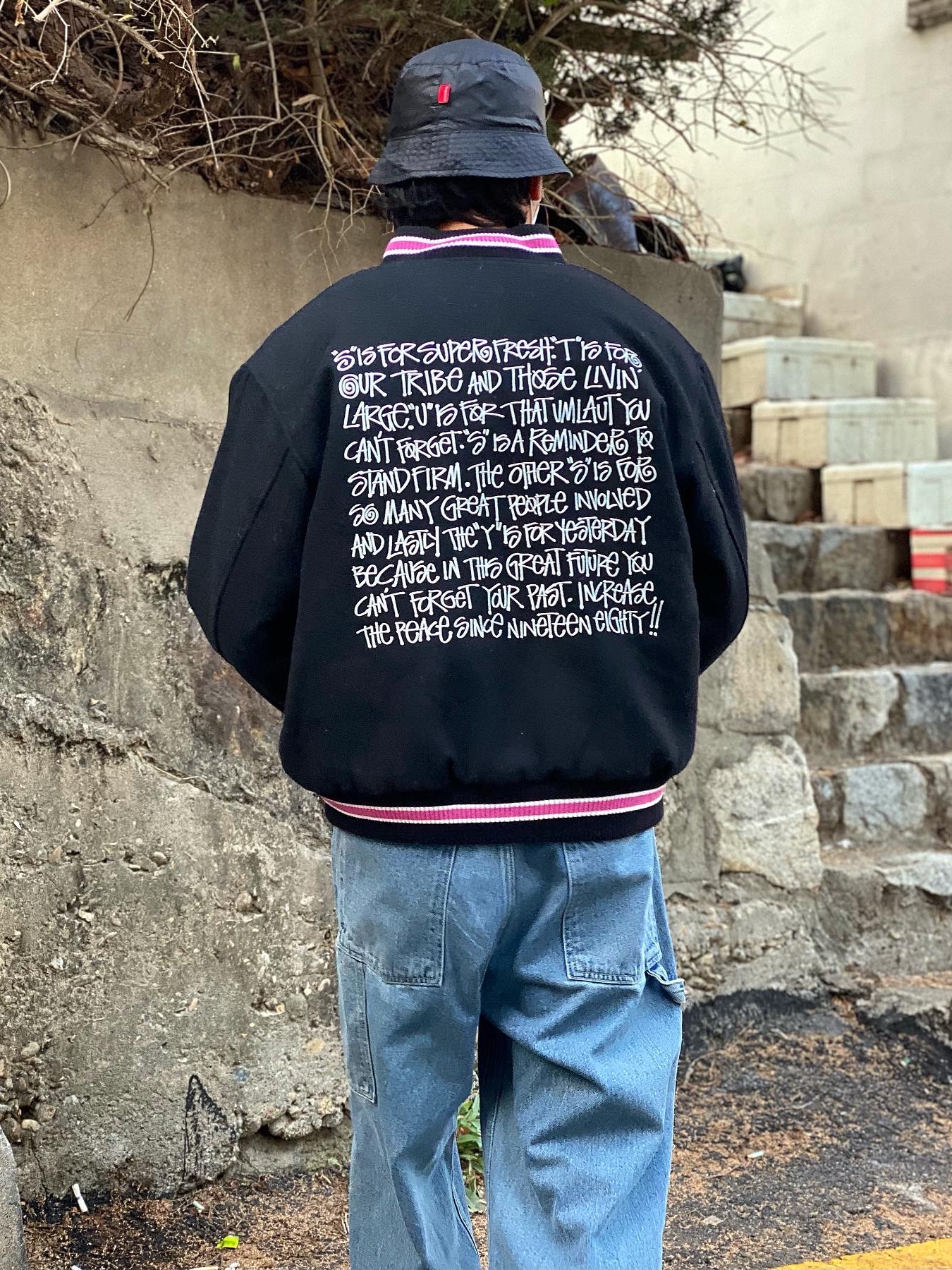 Stussy S Talk Melton Varsity Jacket Black, Supreme x The North Face Snakeskin Packable Reversible Crusher Black - 18SS 착용 스타일 - 2