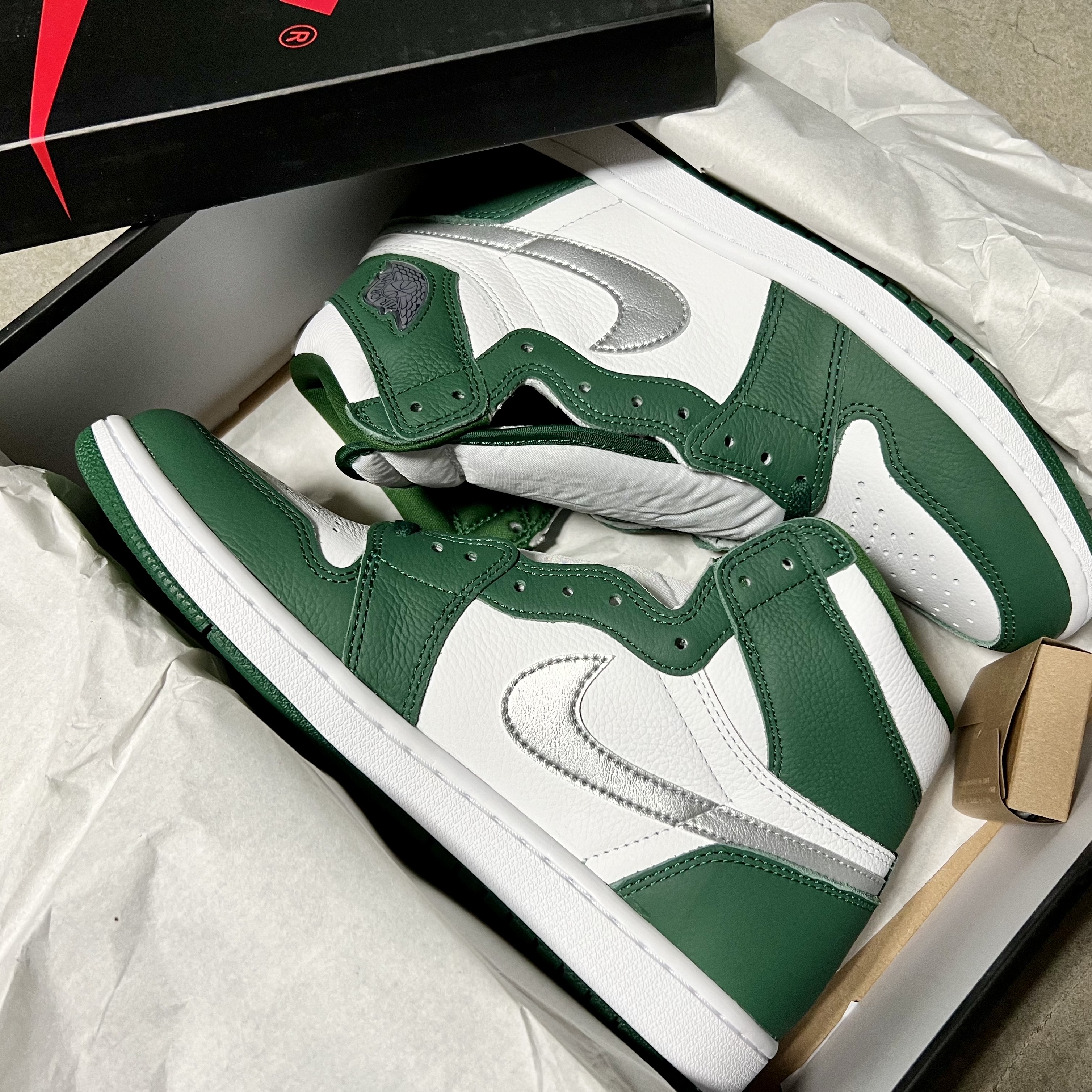 Jordan 1 Retro High OG Gorge Green 착용 스타일