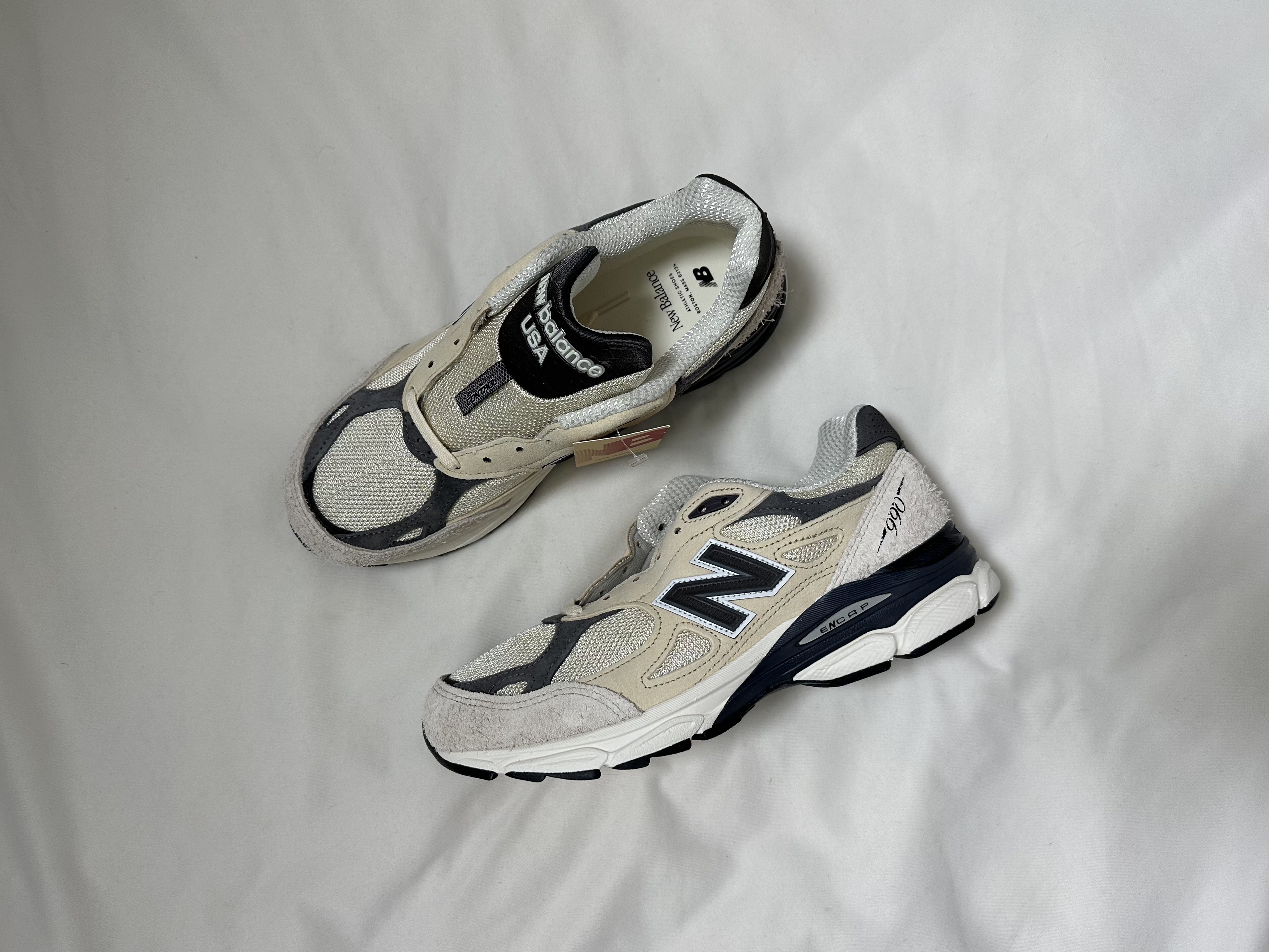 New Balance 990v3 Made in USA Moonbeam Macadamia Nut 착용 스타일 - 1