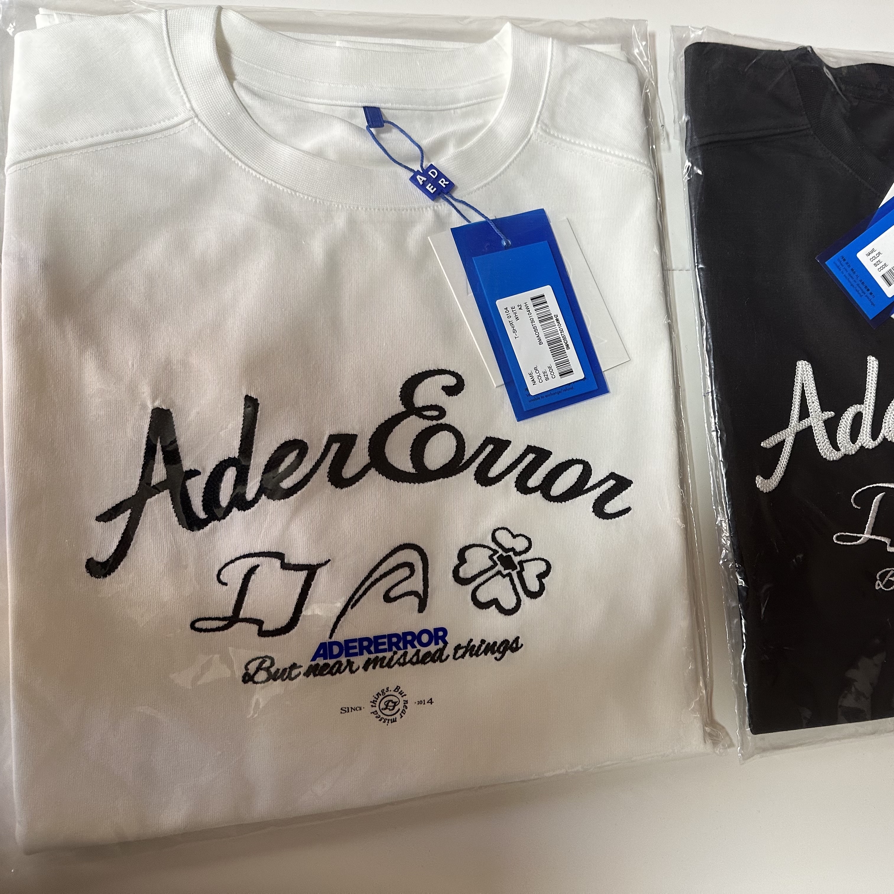 Ader Error Sollec T-Shirt White, Ader Error Sollec T-Shirt Noir 착용 스타일