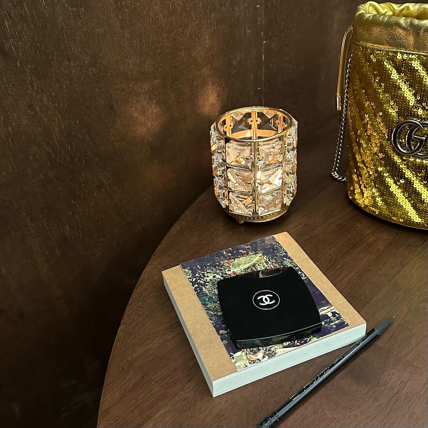 Chanel Miroir Double Facette 착용 스타일