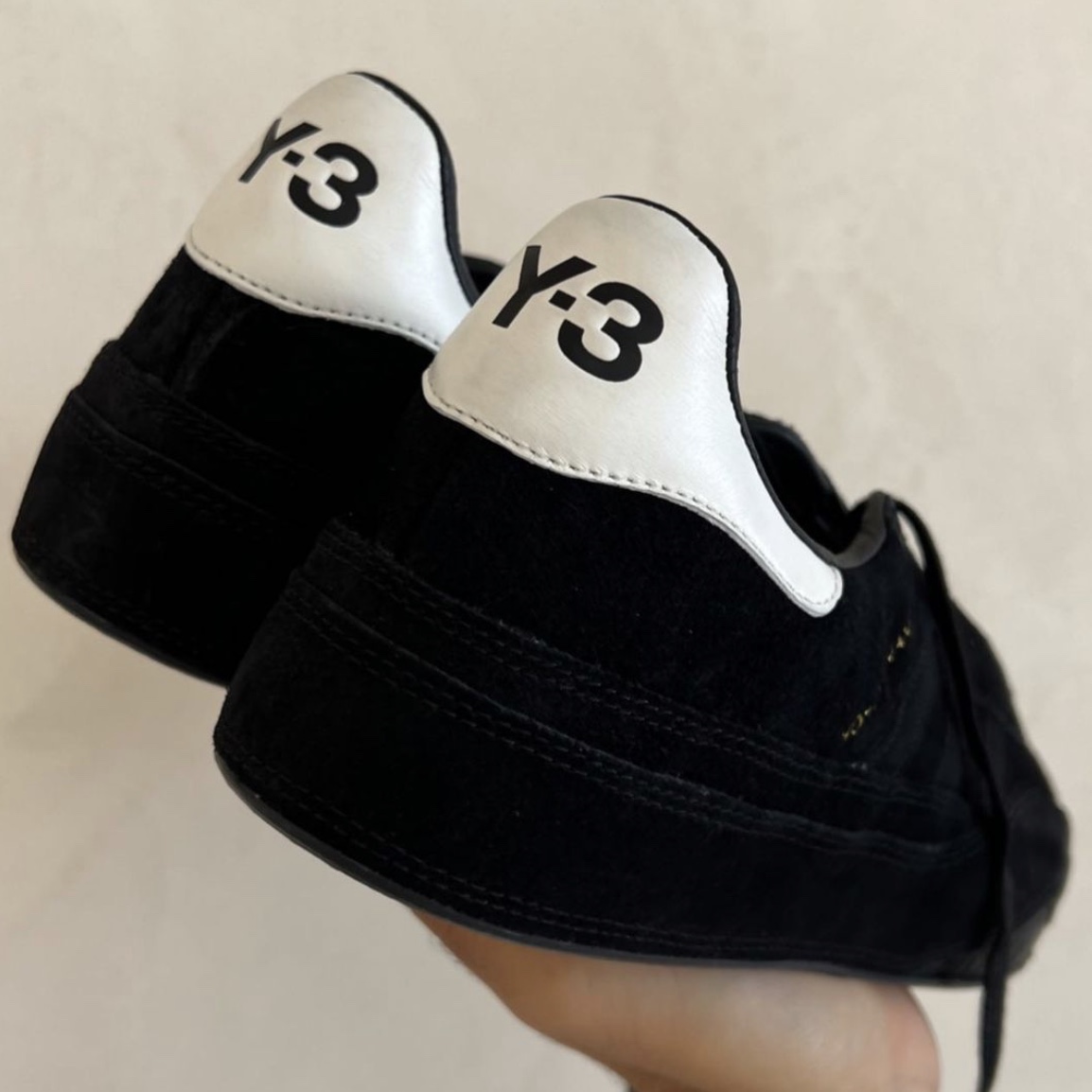 Y-3 Gazelle Black 착용 스타일