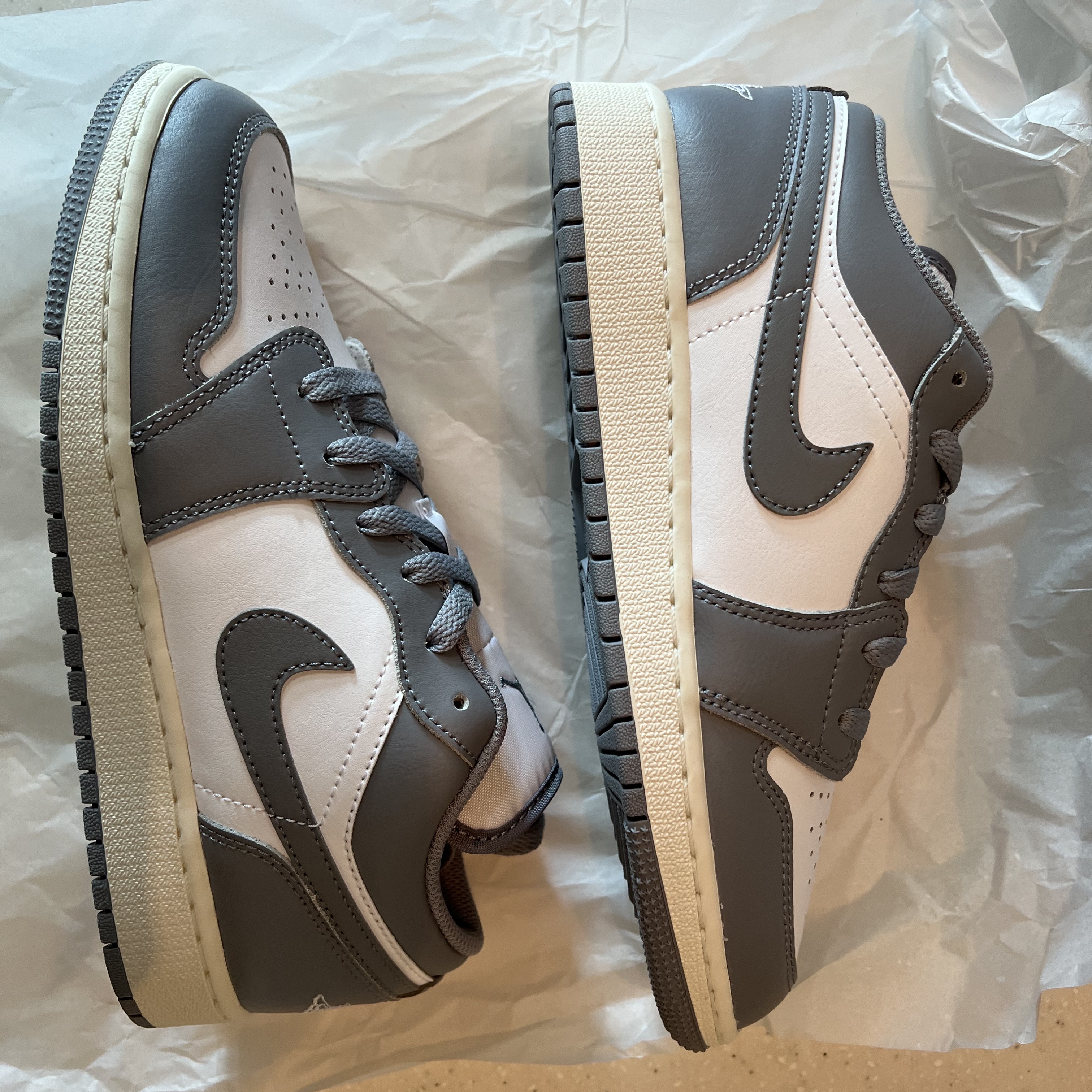 (W) Nike Dunk Low Essential Pink Foam Black 착용 스타일