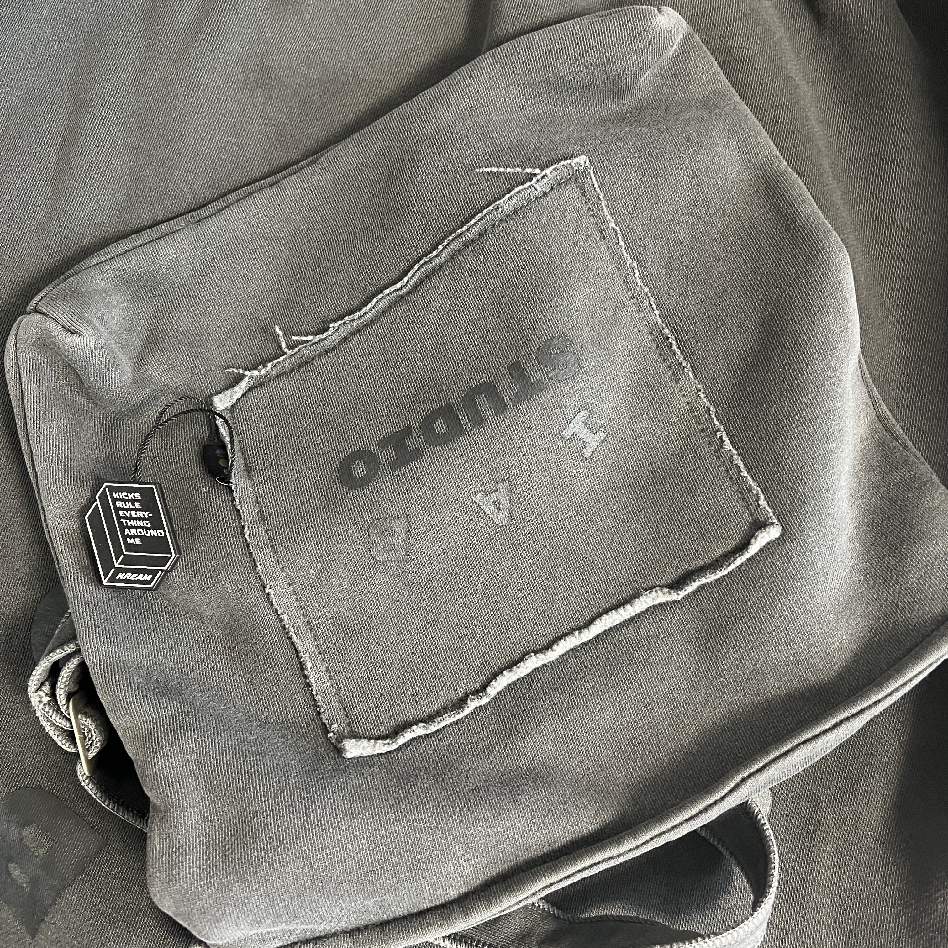 IAB Studio Pigment Sweatshirt & Mini Bag Black 착용 스타일