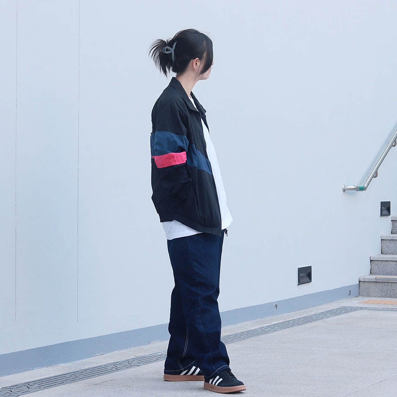 Adidas Gradas Core Black 착용 스타일