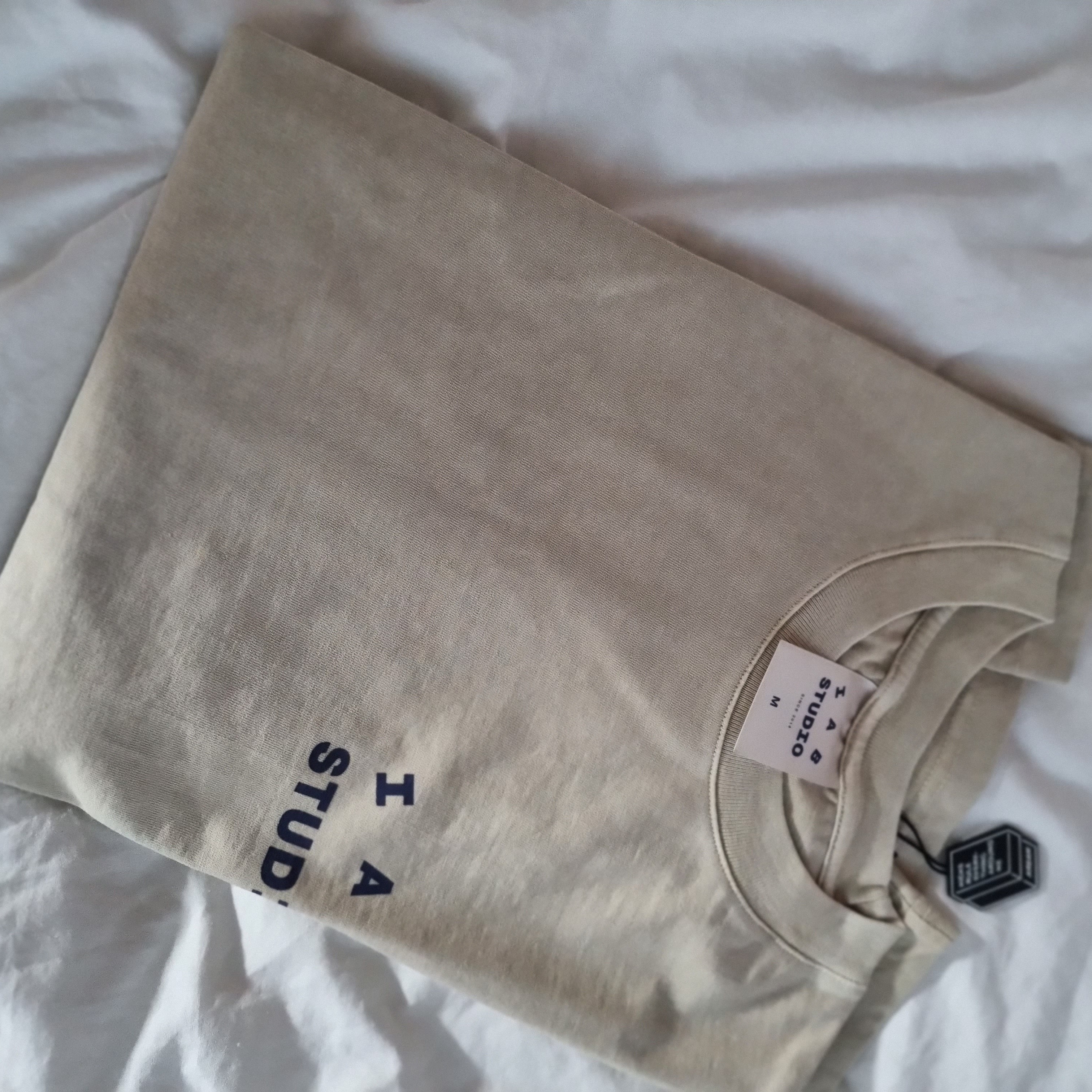 IAB Studio Pigment T-Shirt Oatmeal 착용 스타일 - 1