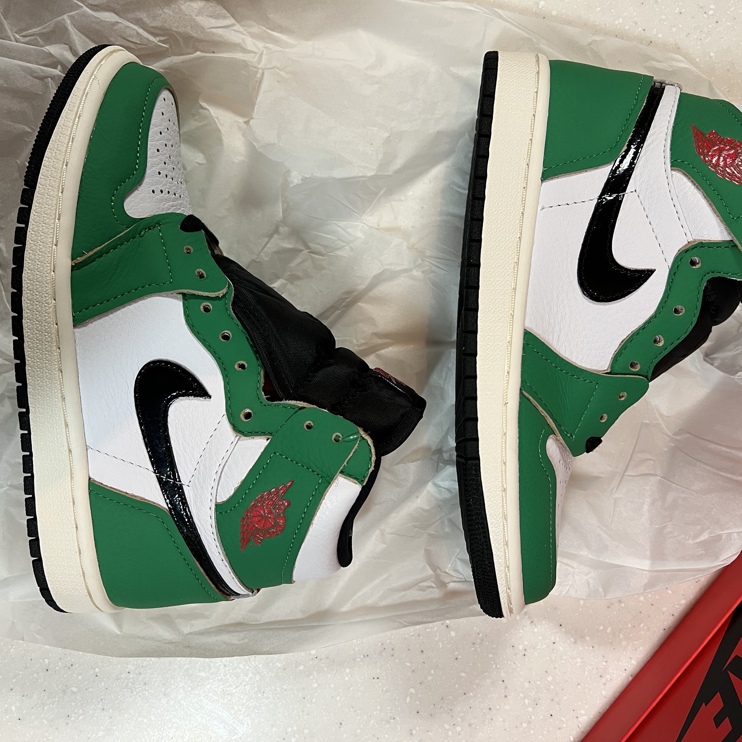 (W) Jordan 1 Retro High OG Lucky Green 착용 스타일