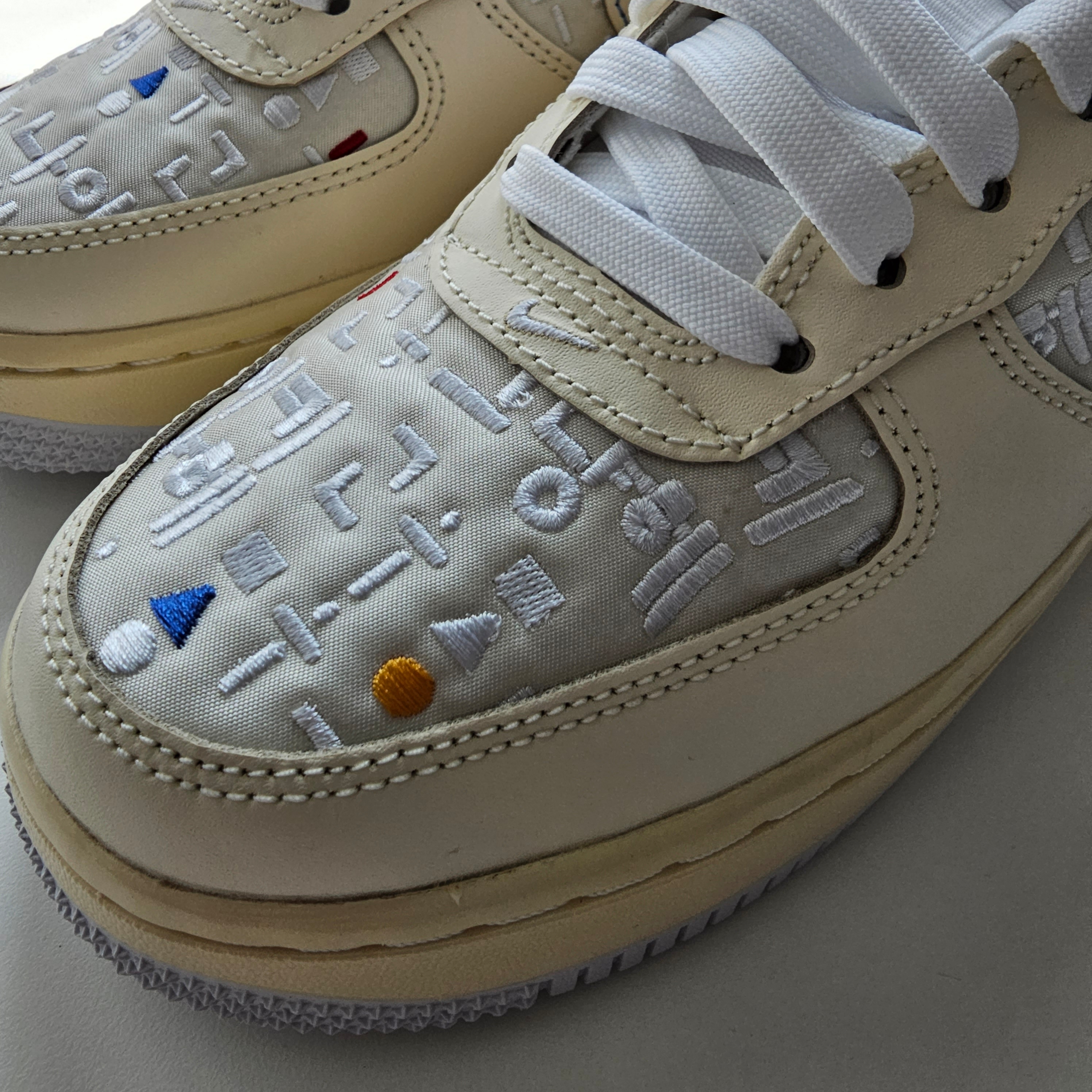 (W) Nike Air Force 1 '07 LV8 Hangul Day 착용 스타일 - 2