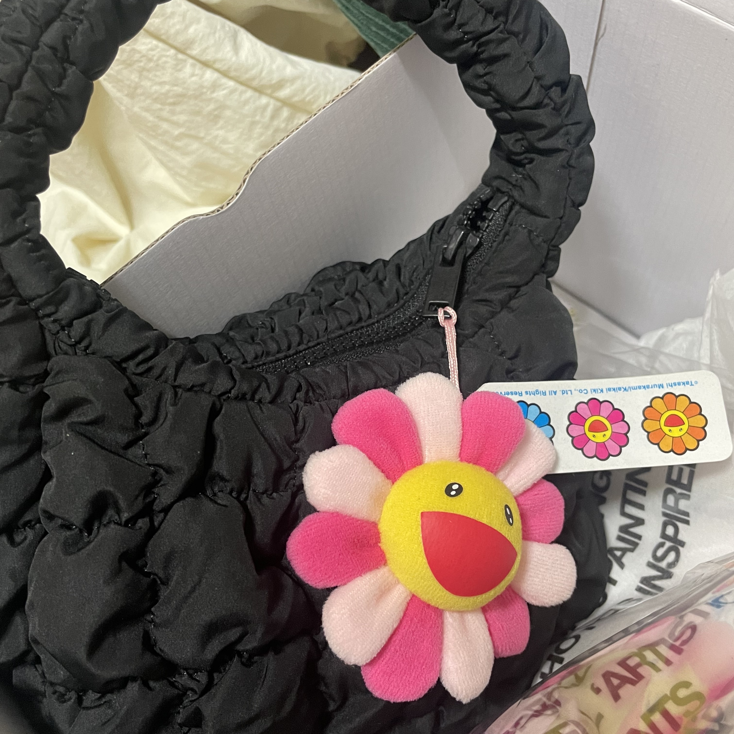 COS Quilted Mini Bag Black 착용 스타일 - 1